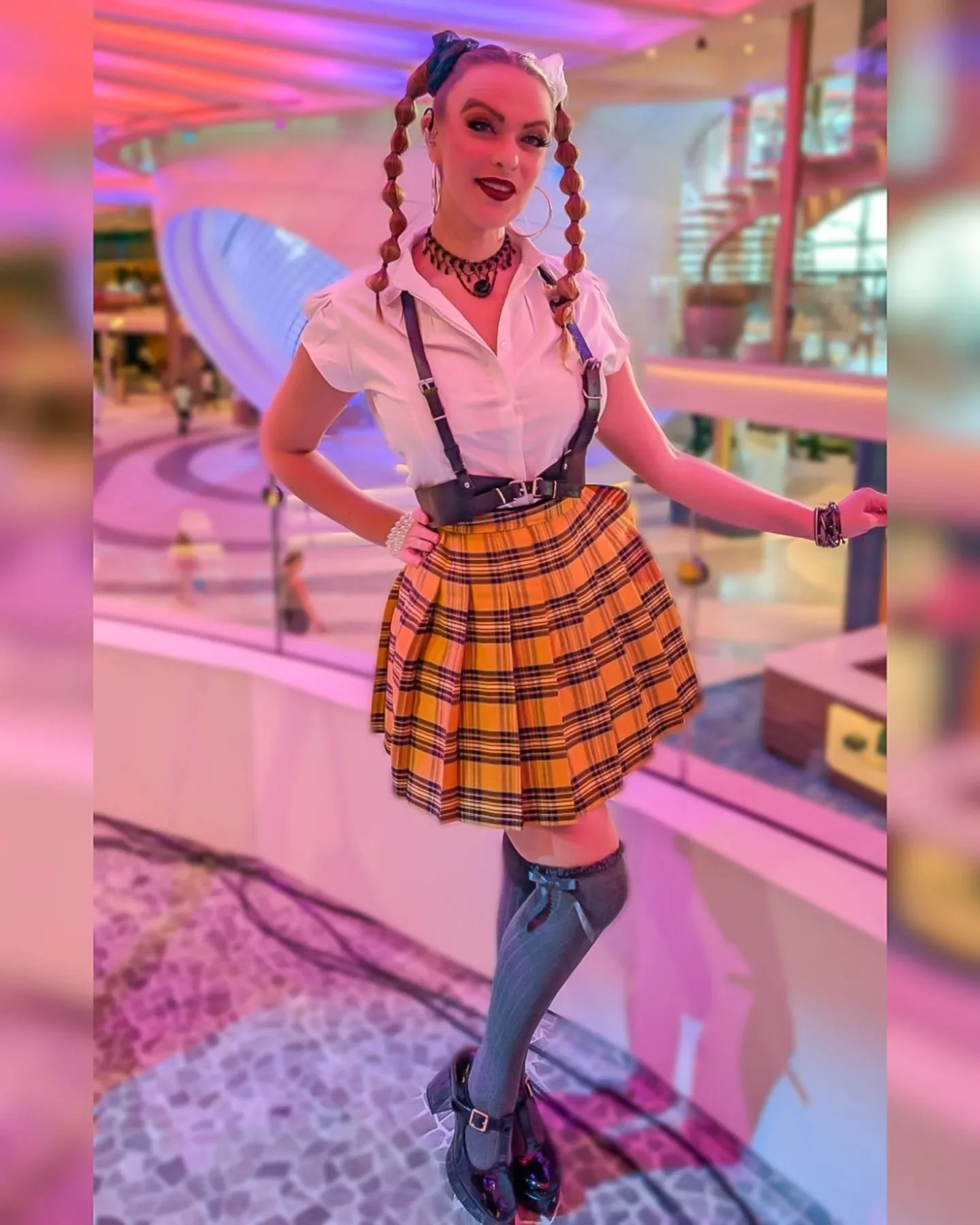 🎧💛 90s FOREVER! brought to you by @cia.band is now playing aboard the beautiful @staroftheseasofficialrc 
&bull;
&bull;
&bull;
#spicegirls #90s #90smusic #coverband #royalcaribbean #staroftheseas #singer