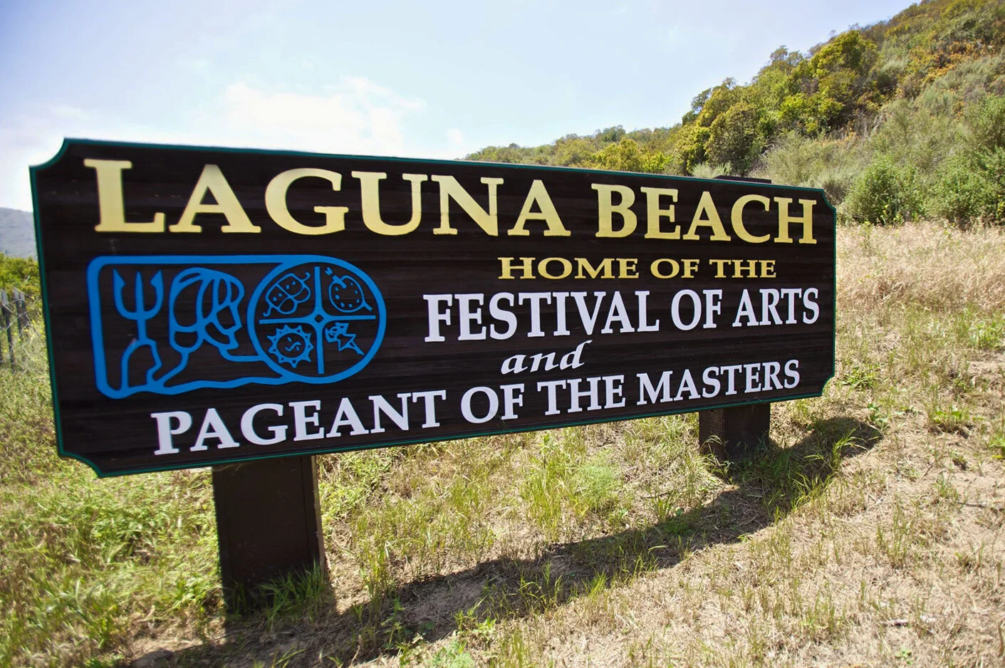 lagunabeachsign.jpg