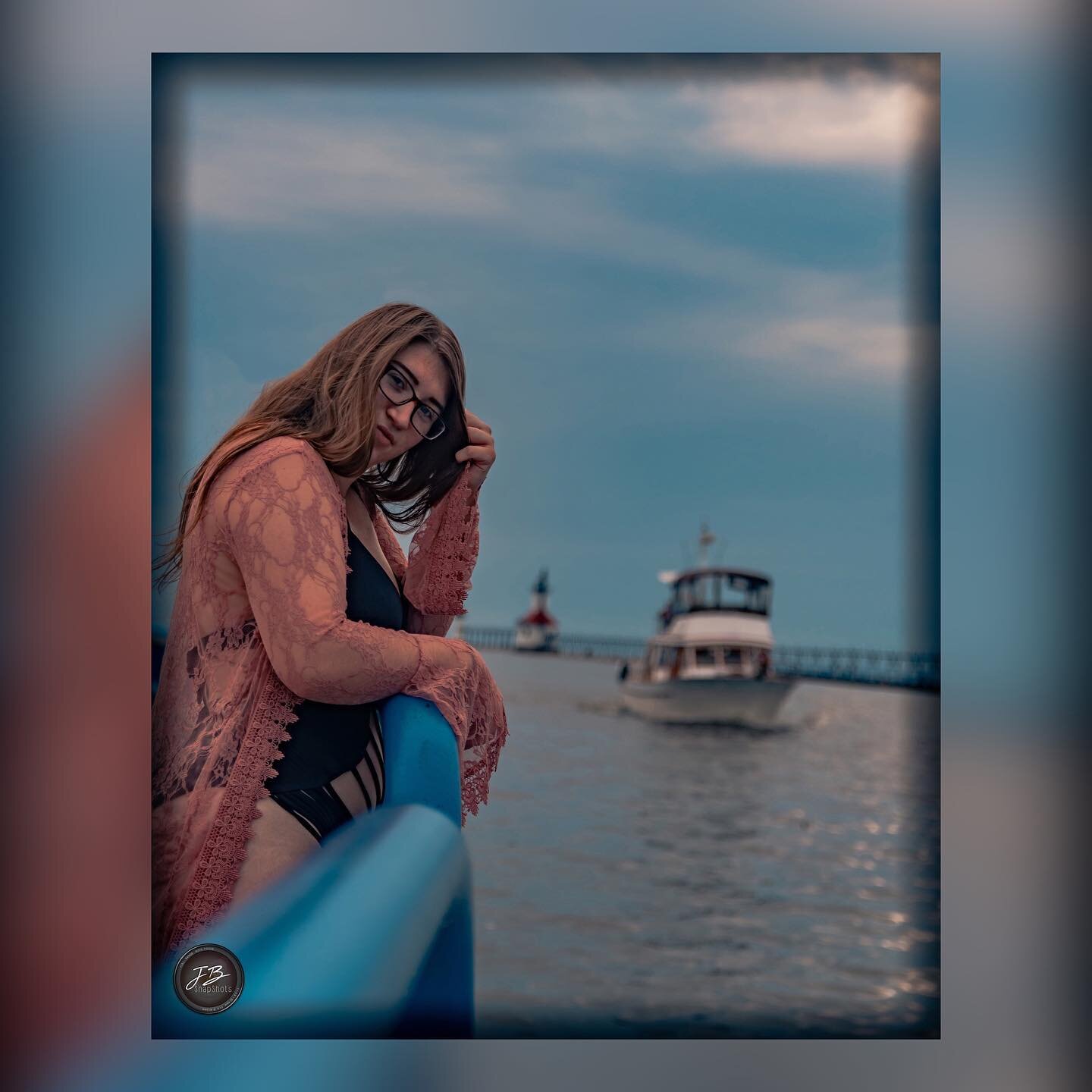 More from the St. Joe Shoot 🤩📸
.
.
Model💃🏼: @_mikaelakemp_ 
.
.
.
.
.
#portraits #pixel_ig #portraitmood #featurepalette #2instagood #profilevision #justgoshoot #artofvisuals #ftwotw #life_portraits #portraiture #quietthechaos #top_portraits #way