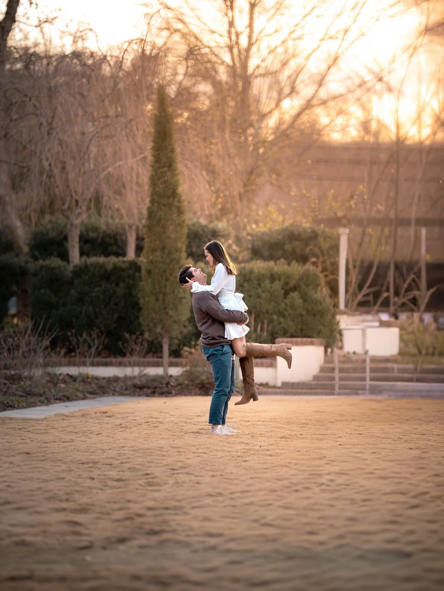Round two from Annie and Landon&rsquo;s engagement session at Reynolda Gardens &mdash; and honestly, these two just make it too easy. Every moment feels natural, every laugh is real, and every frame shows exactly who they are together.

Getting to ph