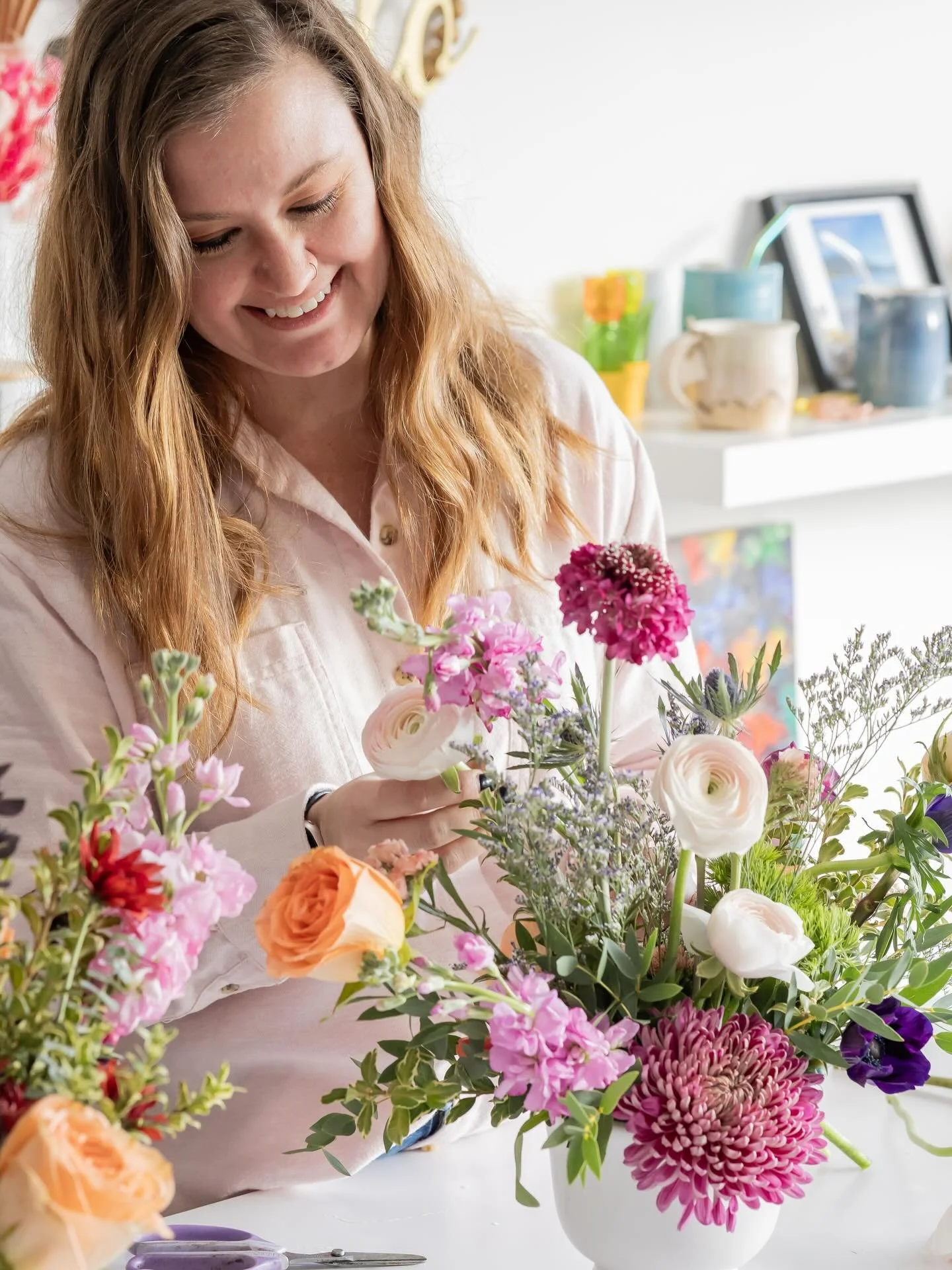 To say this branding session was special is an understatement. @sweetwilliamsco is more than just a flower shop. Amanda puts heart and soul into each arrangement and each customer interaction. The is a gem and to watch her in action in her space was 