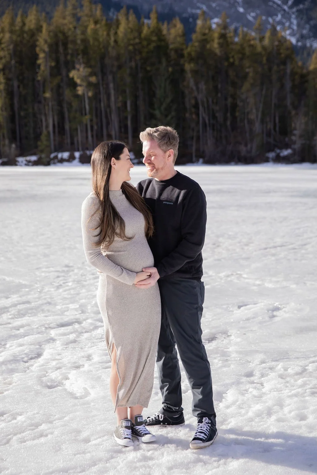 Barrier Lake Maternity Session 