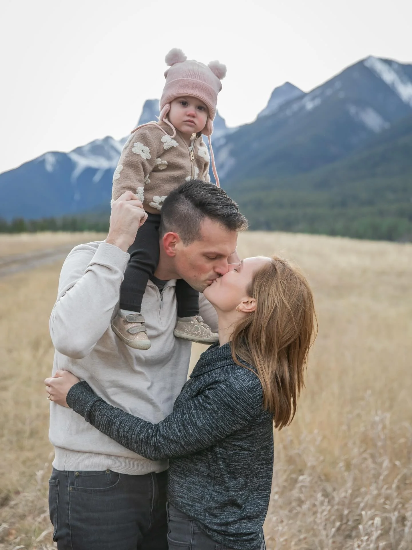 What is a lifestyle session? 

It&rsquo;s a session that tells a bit of your story. It&rsquo;s a mixture of authentic, prompted to look like candid captures and the posed photos you want for the frame on your wall.  It&rsquo;s about you being you wit