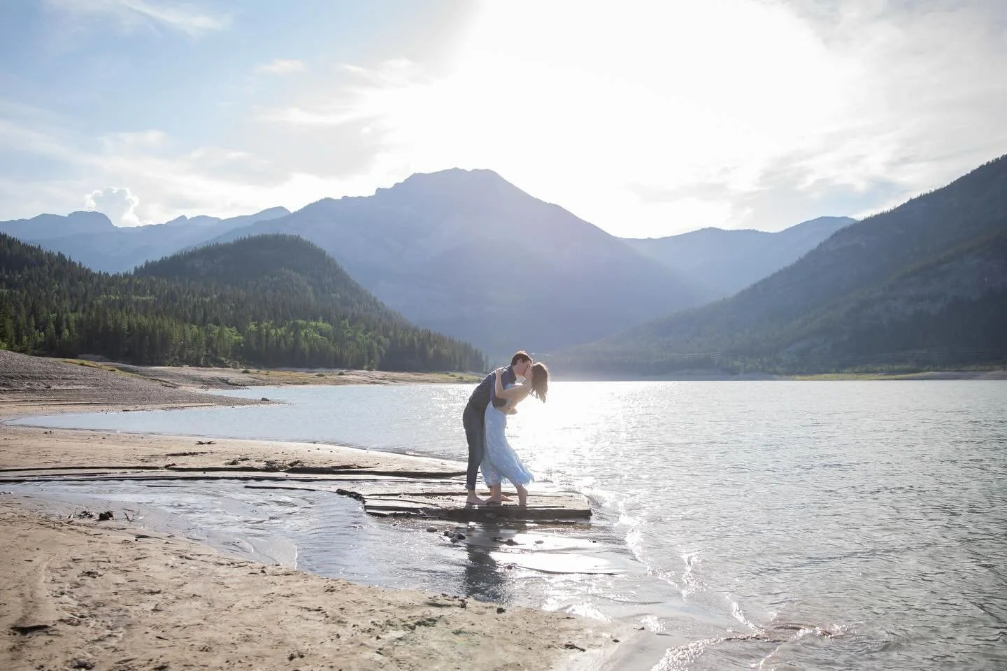 I don&rsquo;t know about you but I&rsquo;m getting antsy for summer days and mountain sunsets! 

Anyone else? 

This spot is a fav for sessions in the spring and summer. If you&rsquo;re up for the drive, let me know. Let&rsquo;s make it happen.