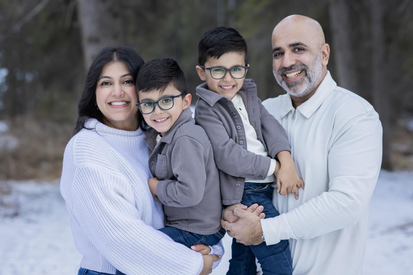 It&rsquo;s might have been snowy and blizzardy out today but it was the perfect excuse to spend some family time playing games and snuggling. 

What did you get up to today? 

What sort of things does your family enjoy doing together? (Hint&hellip;.t