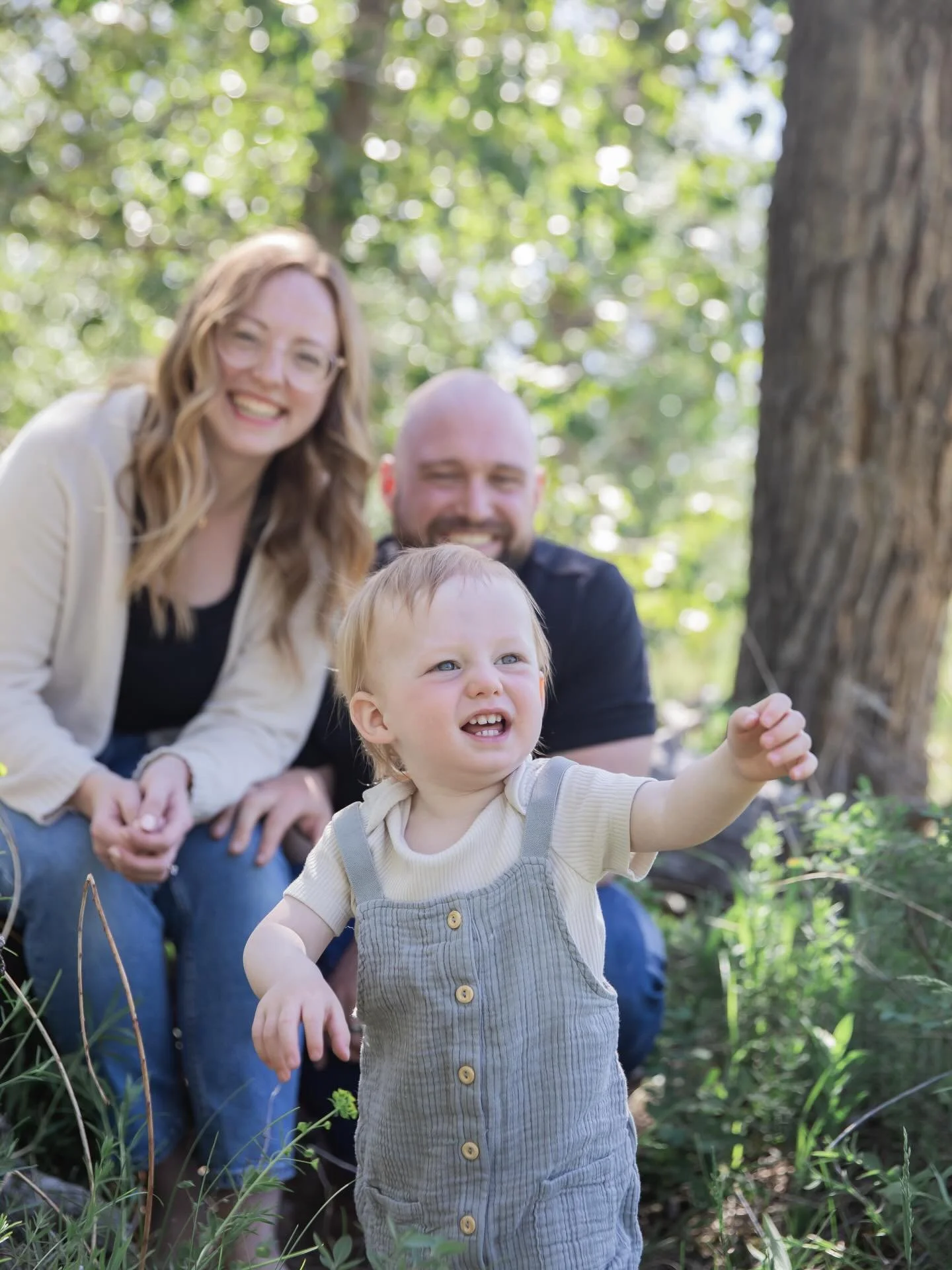 Spring family sessions just hit different. It feels so good to be outside and together. 

We laugh. We play. We pose. We make memories.