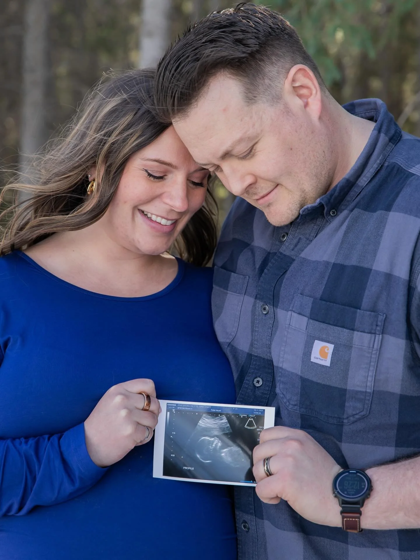 You just never know what you&rsquo;re going to get in Alberta. 

We planned their maternity session and got a surprise snow storm (not that long ago, even) but they rolled with it like absolute champs. If that&rsquo;s how they roll with the unexpecte