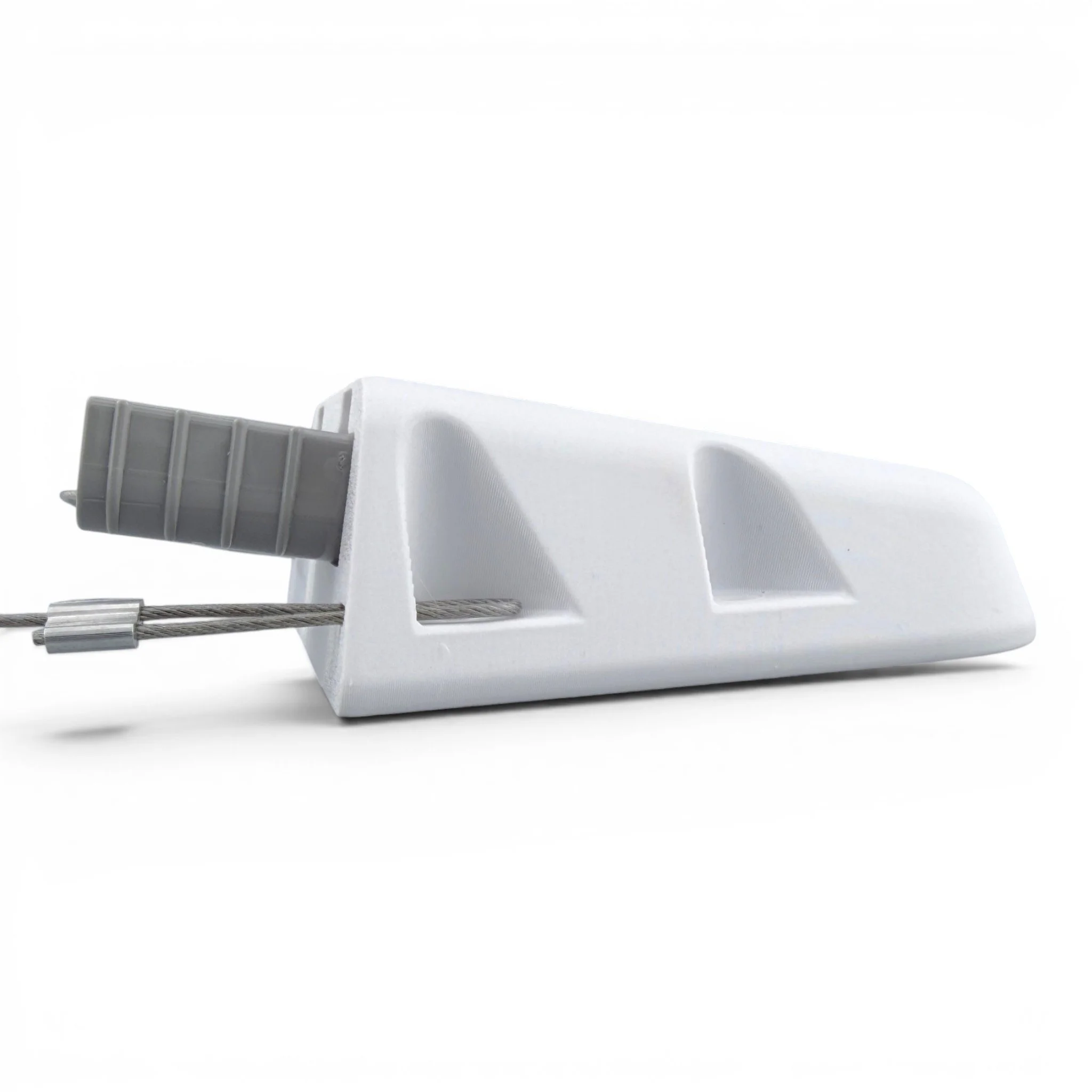 klevaport-50-single-50-amp-plug-surface-mount-side-view-angled-connector