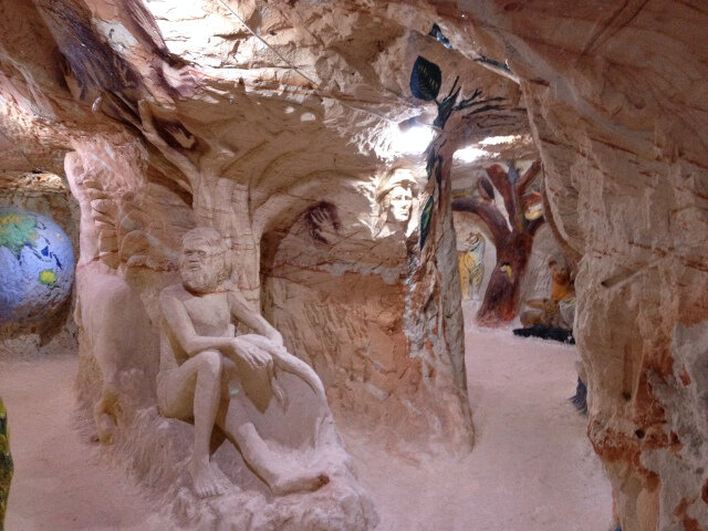 LIGHTNING RIDGE - 6 DAY TOUR