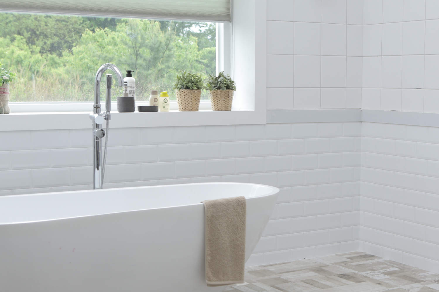 Curated visual reference: Picture Idea: 3 Window Treatment Styles To Complete The Look Of Your