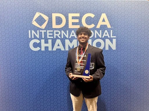 deca8.jpg