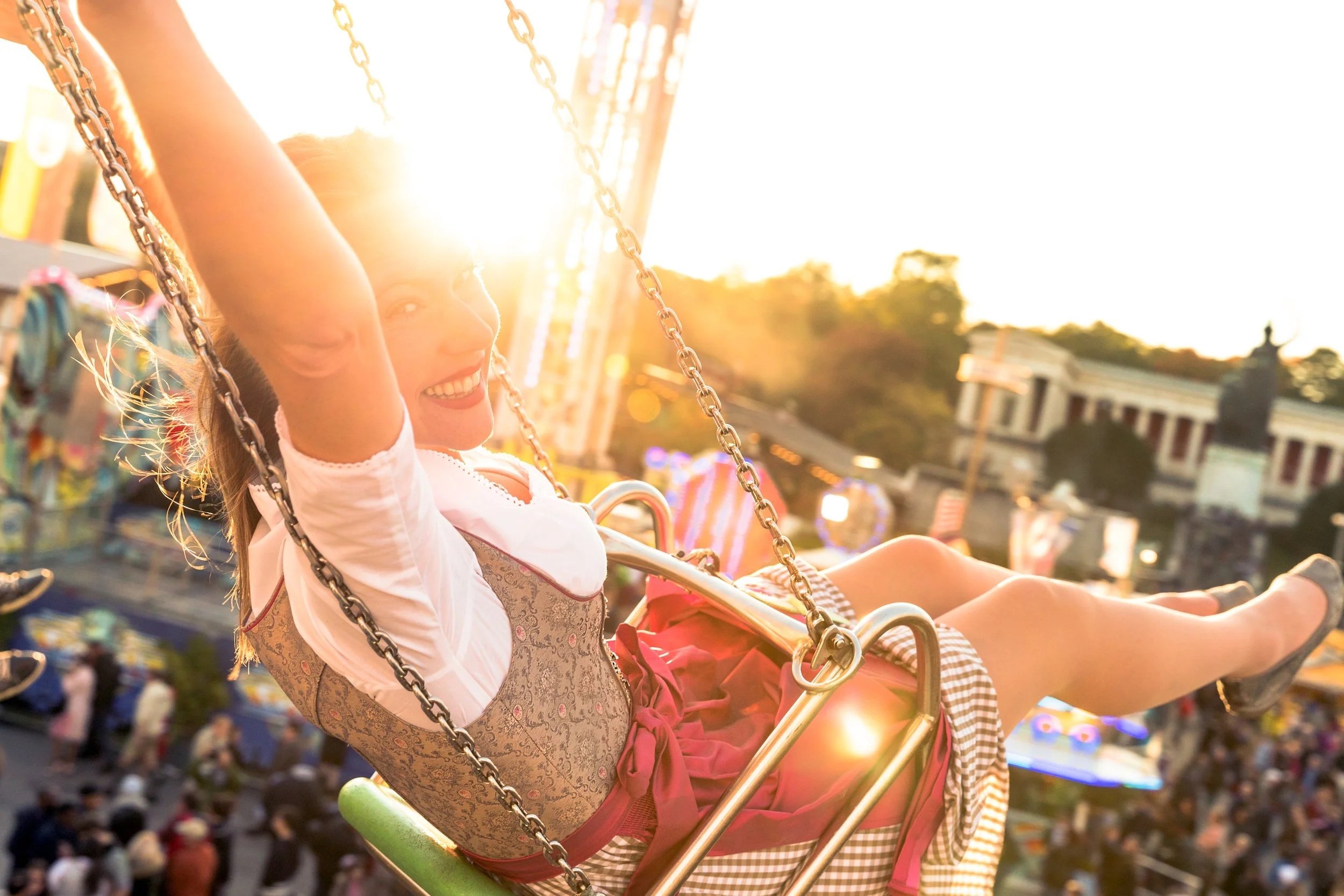oktoberfest-hotel-lodging-munich-quiet-chain-carousel2.jpg