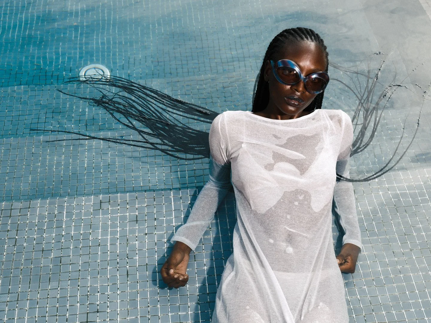 Photo and video campaign shot by @camillemompach for @secondevue SS25 🌊
Starring @kathiadior from @amymgmt
AD @manonbaez @aliceviolieramzalak
#camillemompach #representedbylecrime #lecrime 
#womenowned #womenownedbusiness #feminist 
#phot