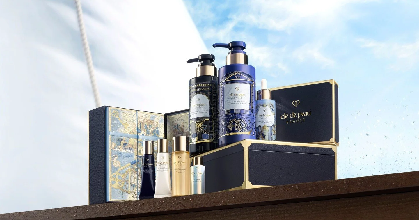 🌊 Clé de Peau Beauté x Christophe Merlin ⚓️
Chaque année, @cledepeaubeaute offre à ses clients les plus fidèles des coffrets Radiance Gifts.
Cette collection signée Christophe Merlin s’inspire du &