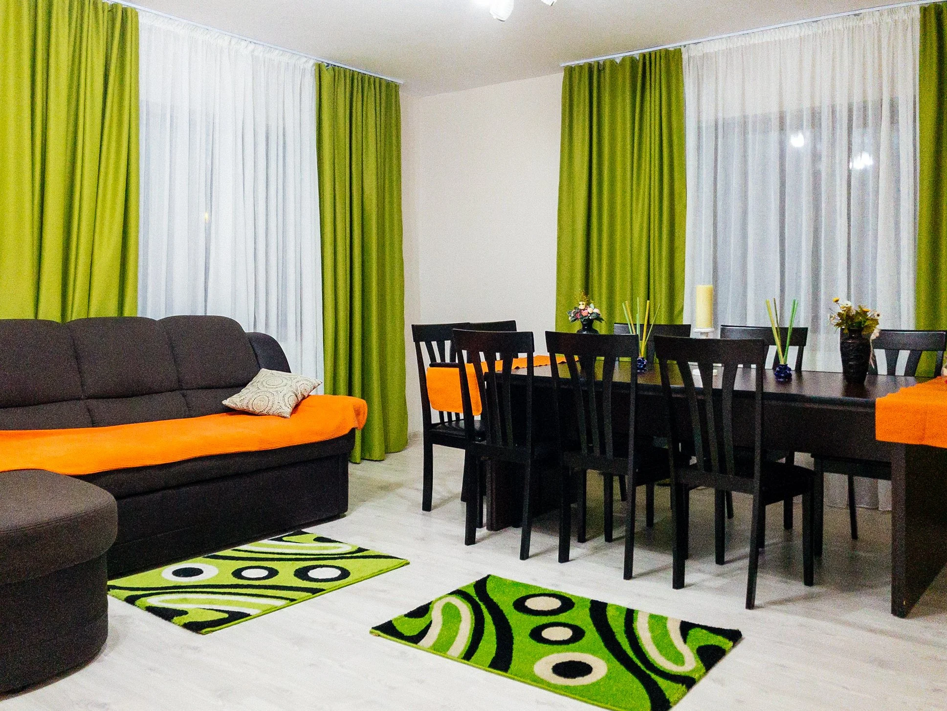 Rooms 020.jpg