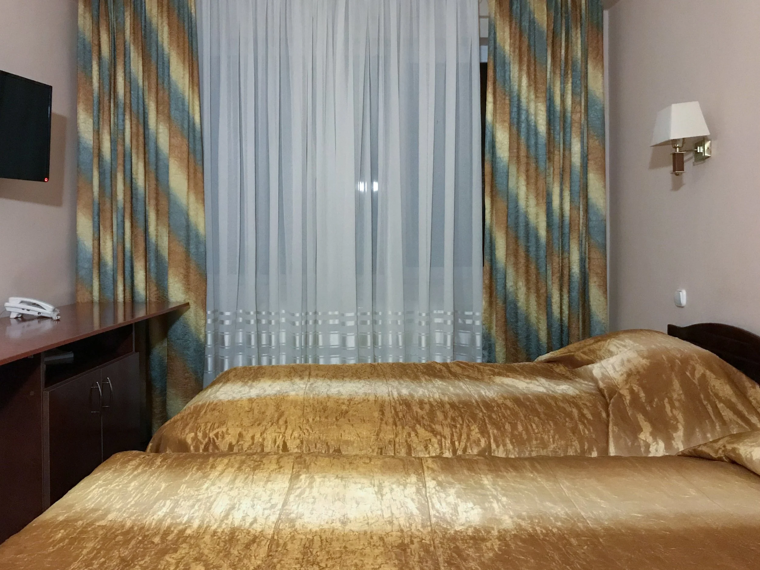 Rooms 012.jpg