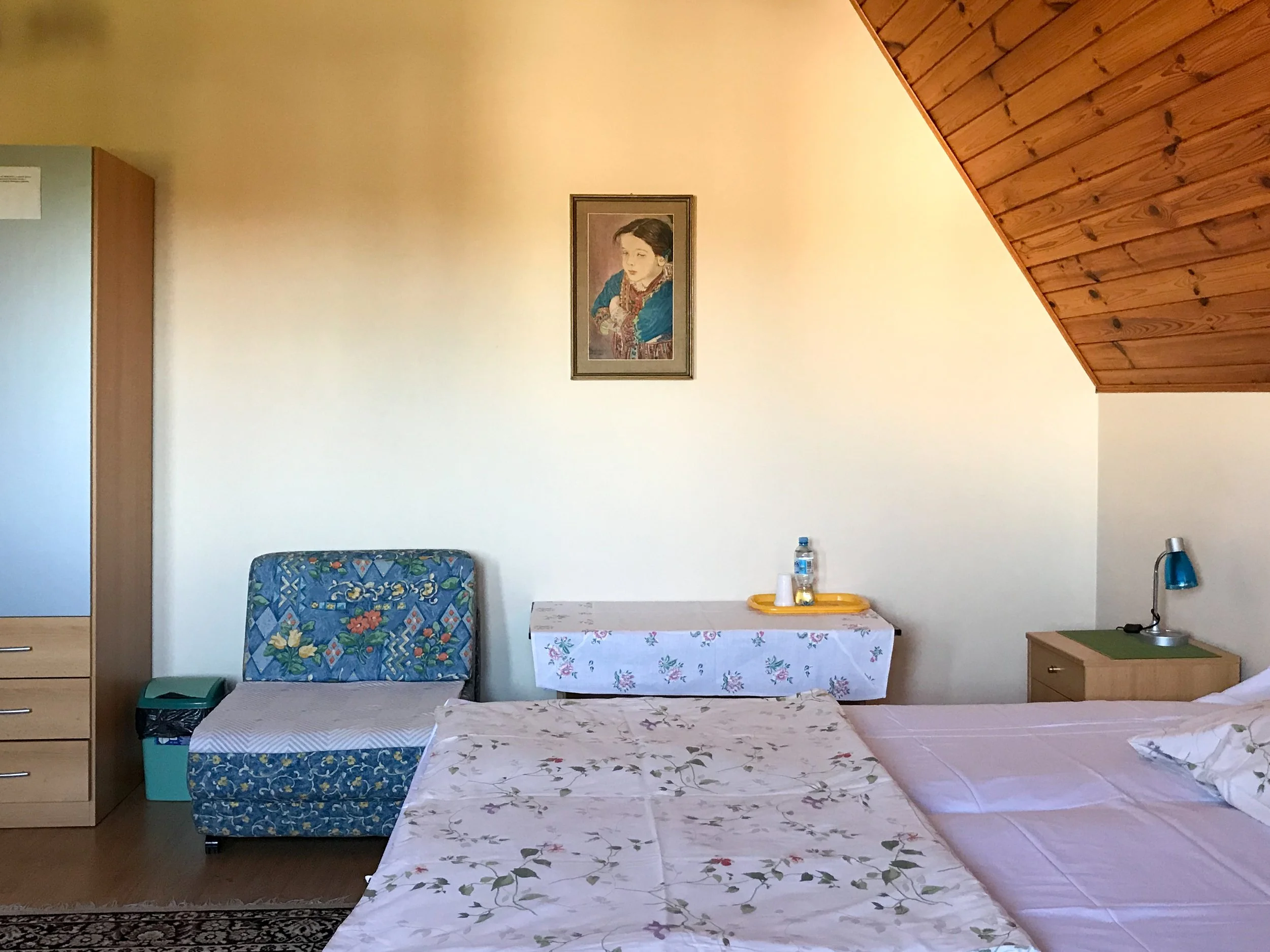 Rooms 002.jpg