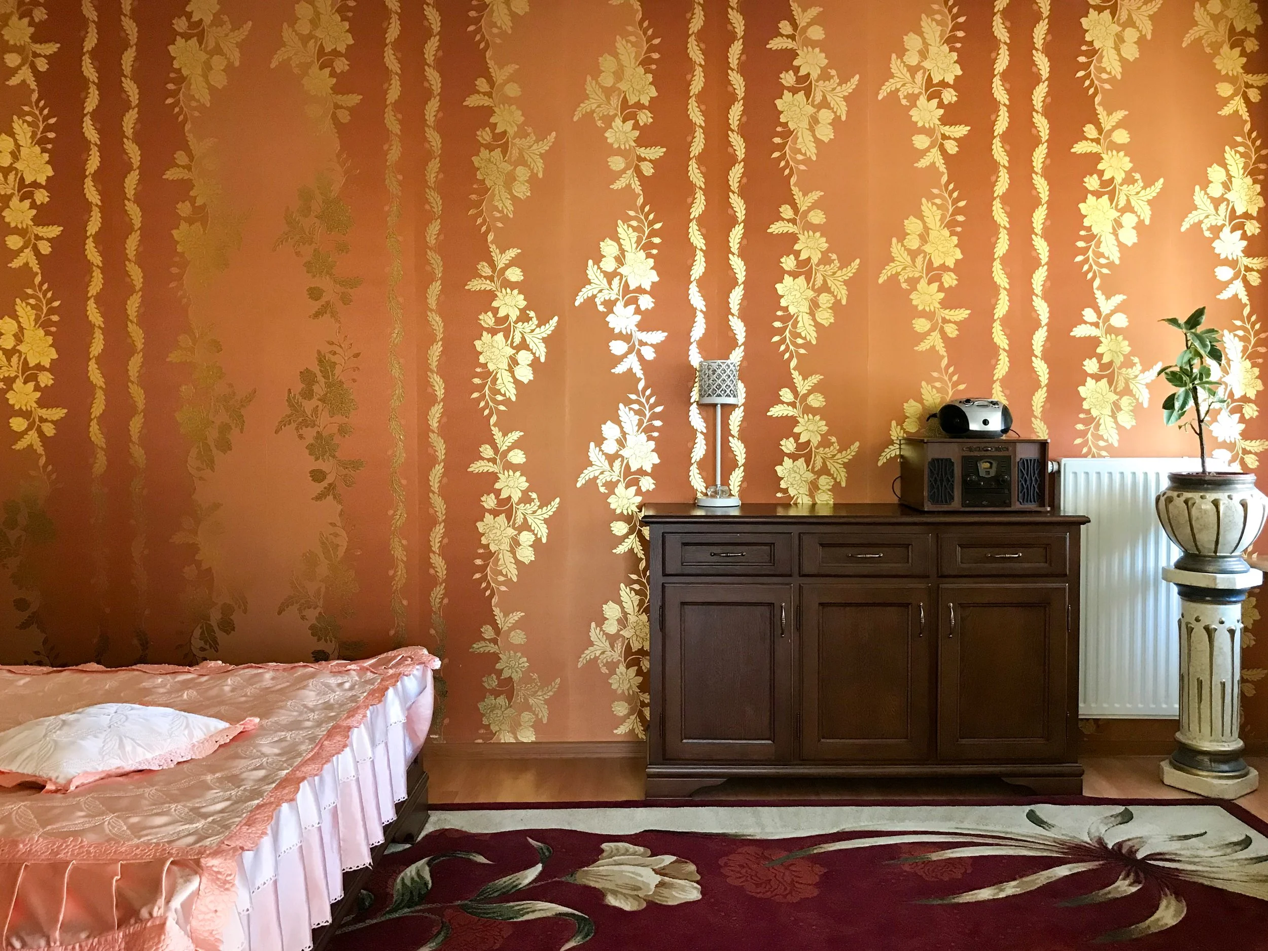Rooms 001.jpg