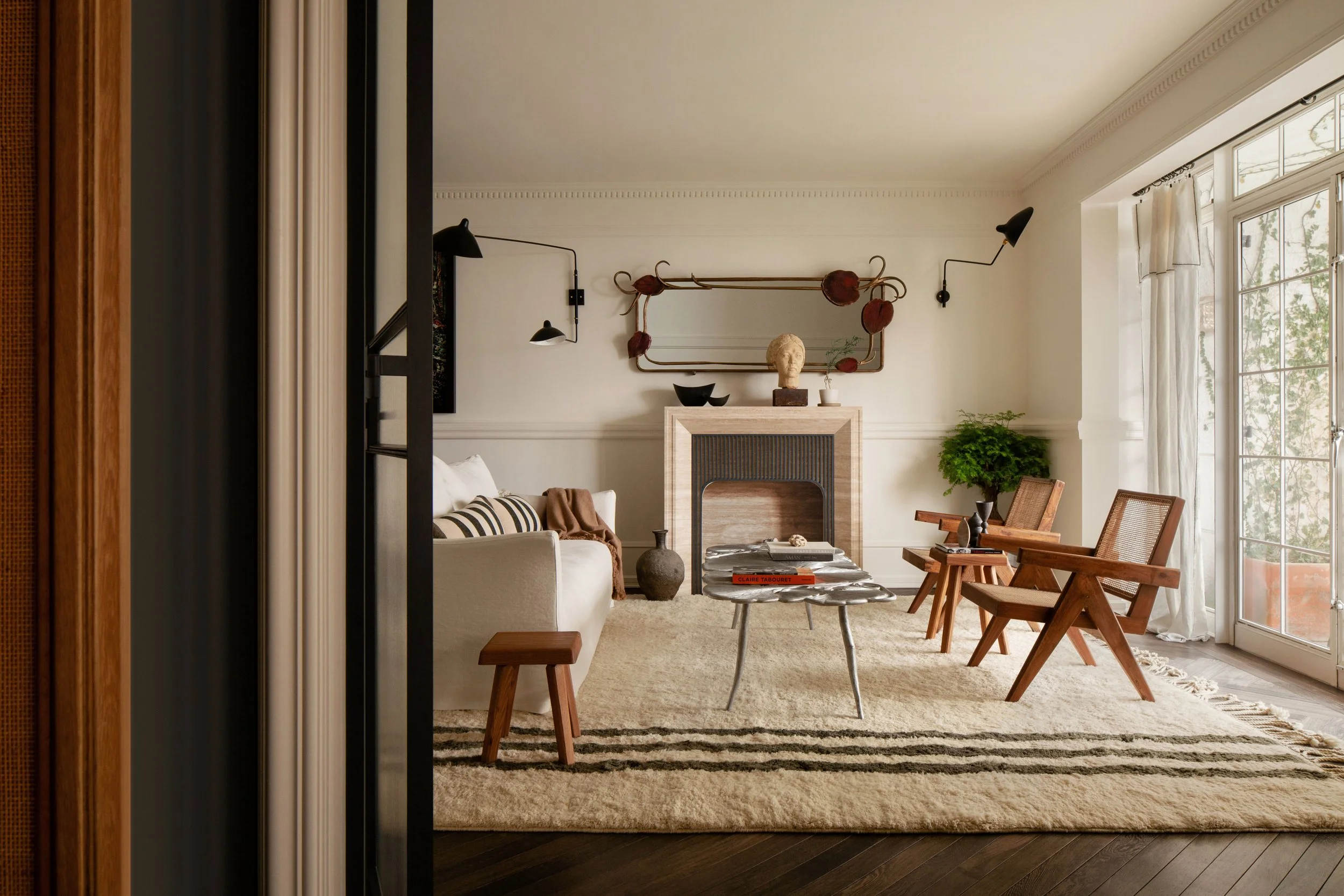 MayResidence_AlexisDupontInteriors_AmandaKho_04.jpg