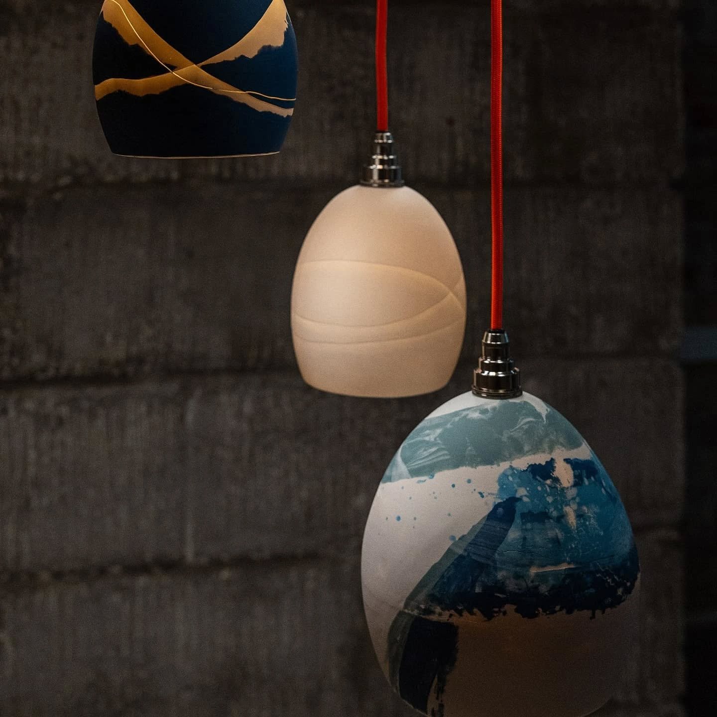 It's the final weekend of @artistsopenhouses this weekend! Where did that month go then?

I'm displaying my lamps at the Barn on the Green in Ditchling.

I can't wait to light up the atmospheric flinty barn walls for the weekend. Swipe to see what el