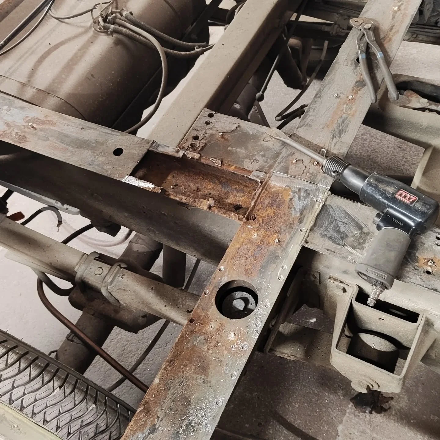 Body frame rebuild of Laforza. The rear end 
#fissore #rayton #raytonfissore #laforza #paint  #bodywork #bodyrestoration #metalwork #welding #rustrepair #restomod #rarecar #luxurysuv #italianclassic #carrestoration #godlikeinc