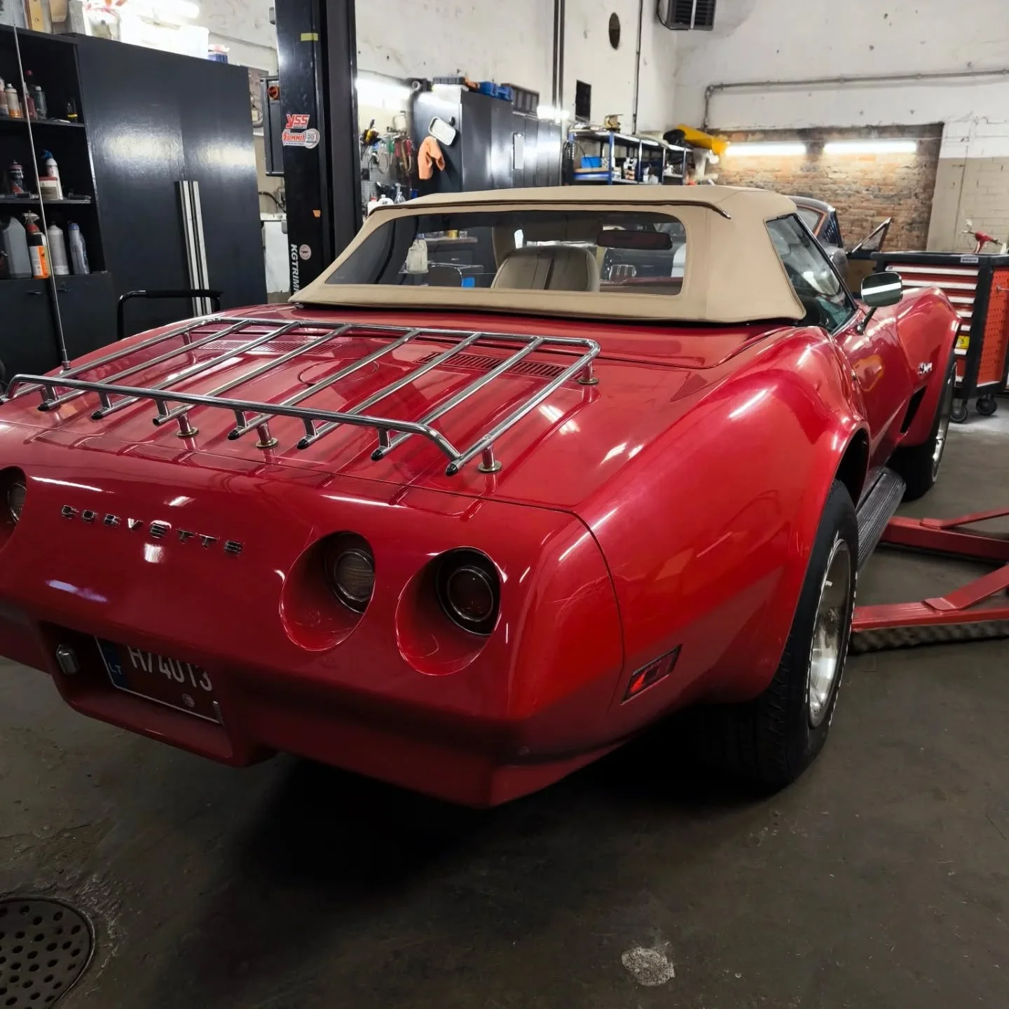 Soft top restoration of Corvette C3
From broken, not working rusted and leaking to real beauty. 
That was a lot of work
#americanmuscle #corvette #stingray #americandream #c3
#godlikeinc