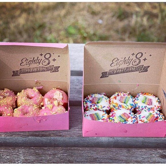 All kinds of sweet things on the Eastern Promenade 9-1(ish) today and back again same time tomorrow (Sunday, 6/28). 😊❤️🍩 Joining us today...
@tacosdelseoul 
@mr.tuna_maine 
@falafel__mafia 
@bogsbakery 
@saltboxcafemaine 📸: @rolodex.of.hocuspocus