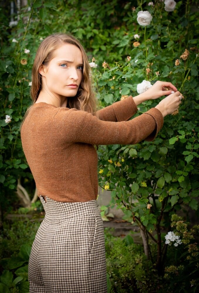 Culottes in houndstooth tweed with silky lining.  Sizes 6-16