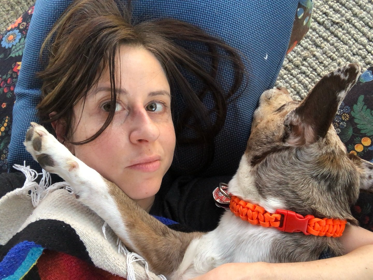 When in doubt, Wyile&rsquo;s usually got the right idea...

#PuppyLove 
#Filmmaker 
#BTS