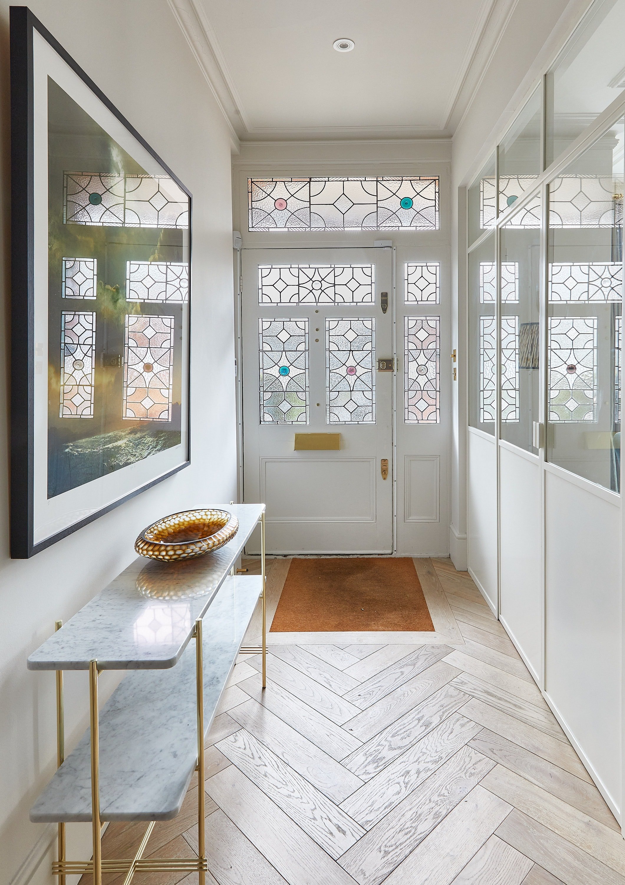 Hallway-View-to-Front-Door-Macfarlane-Van-der-Heul_1.jpg