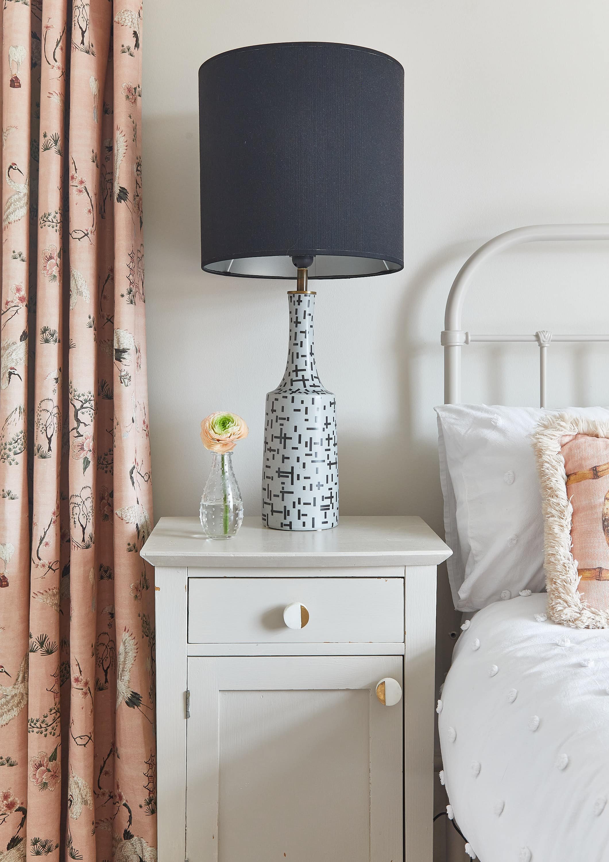 Juno-Bedroom-Lamp-Macfarlane-Van-der-Heul.jpg
