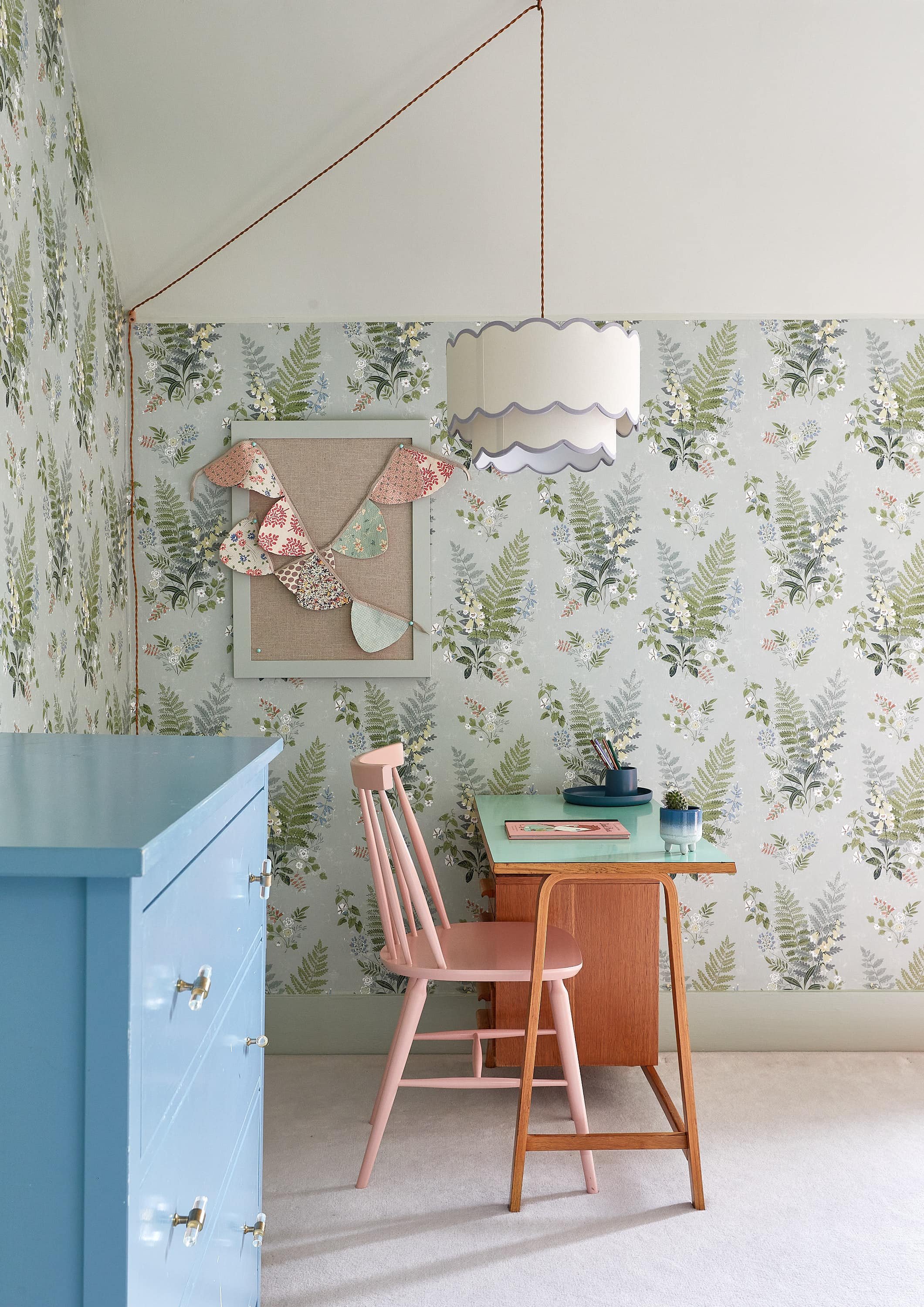 Mabel-Room-Desk-From-Side-Macfarlane-Van-der-Heul.jpg