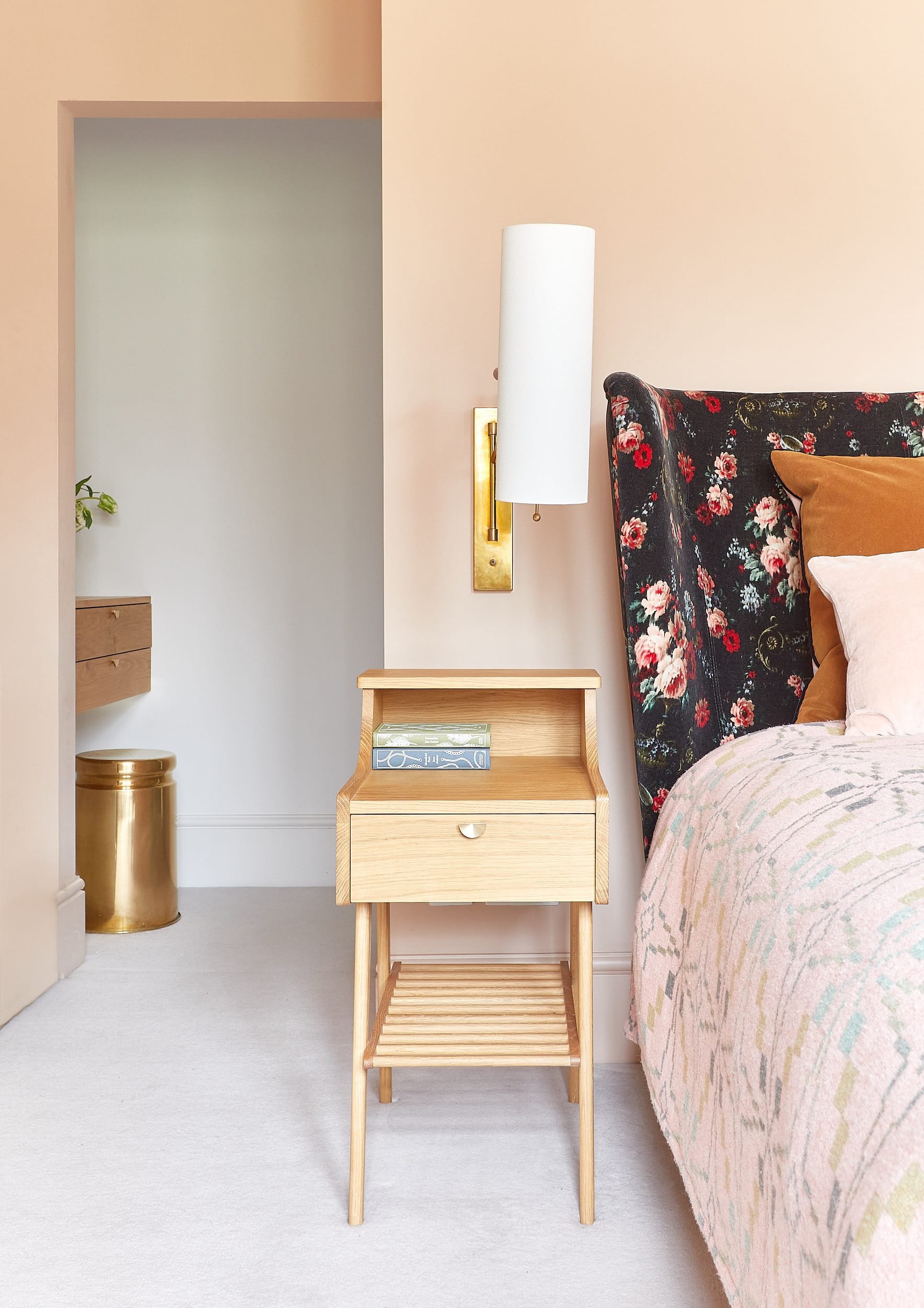 Master-Bedroom-View-Into-Dressing-Room-Edited-Macfarlane-Van-der-Heul.jpg