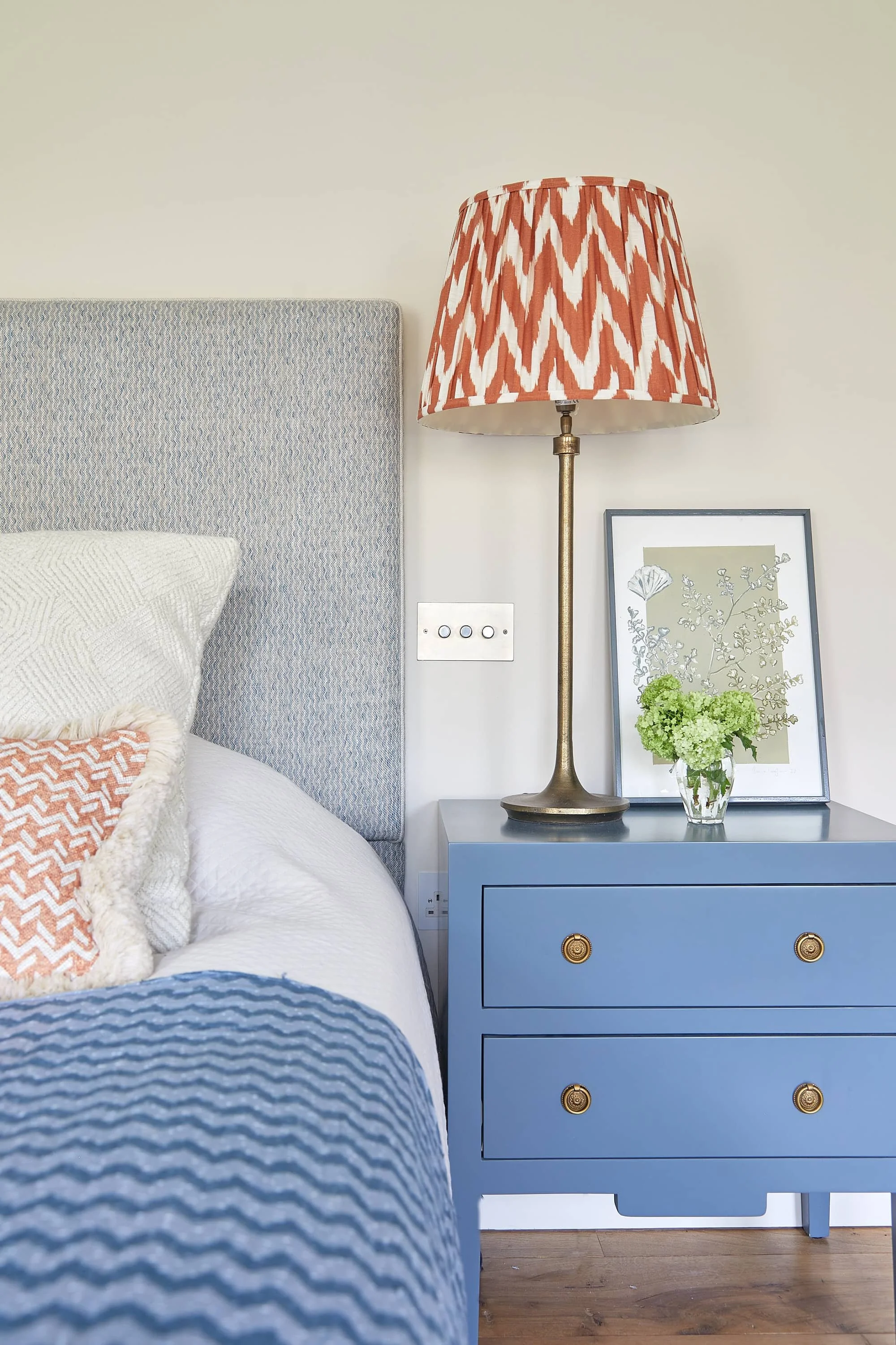 Bedroom-bed-Macfarlane-Van-der-Heul.jpg