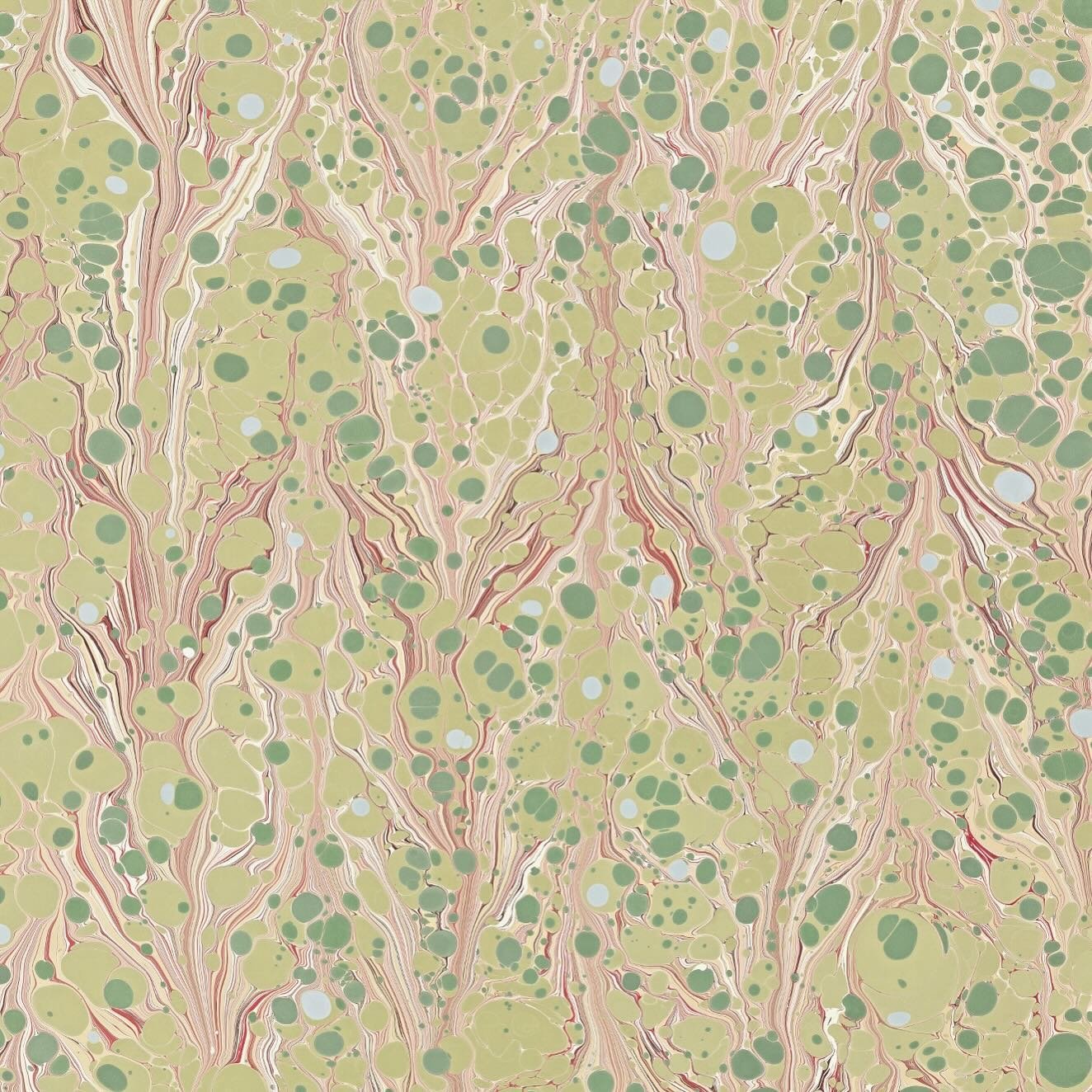 Very excited about this exquisite bespoke marbled wall paper created for our Mapesbury project by @inq.ink

#marbledpaperarts #marbledpaperarts #wallpaper #interiors #interiordesign #interiordesigner #interiorinspiration  #interiorinspo #londoninteri