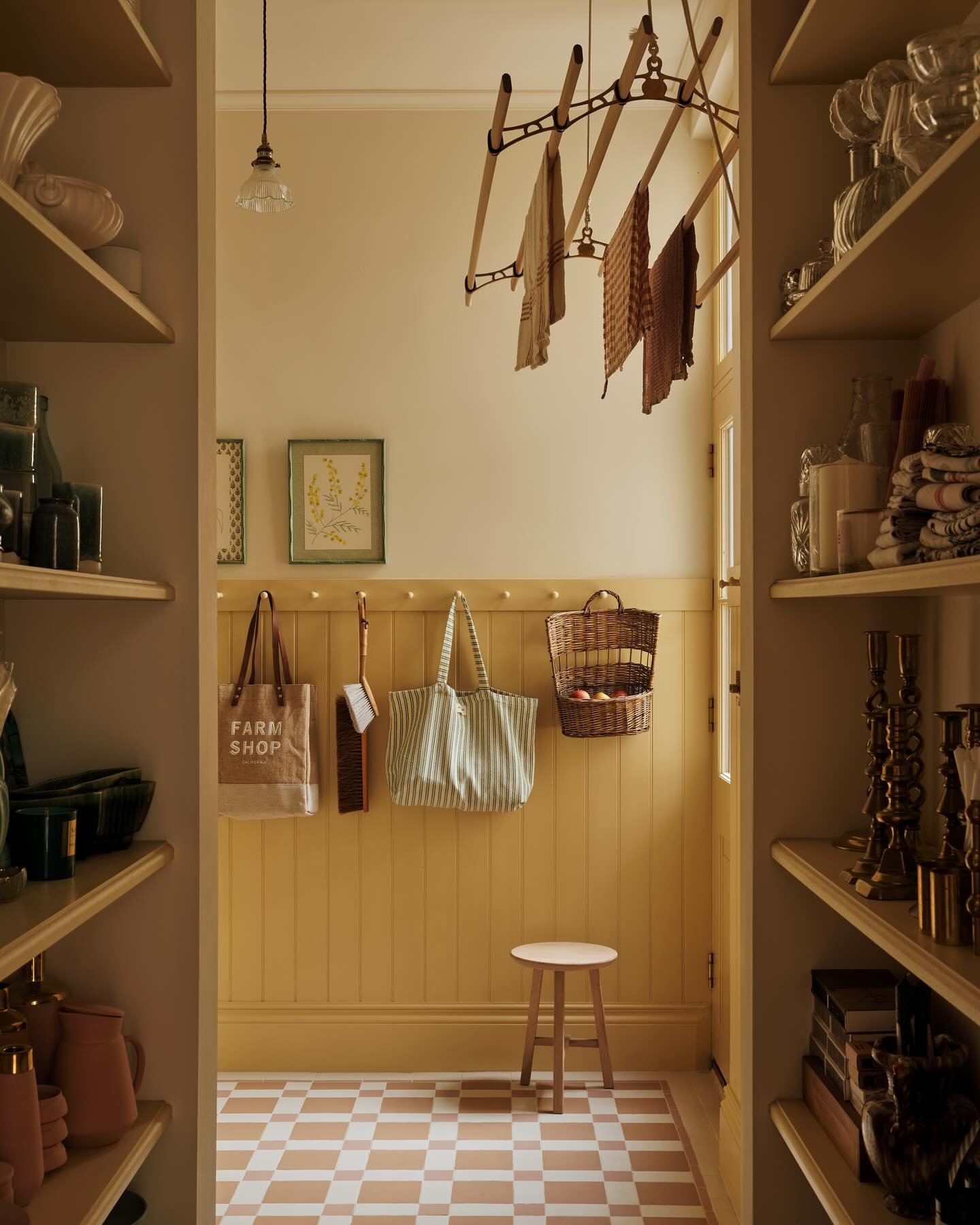 A peek into the deliciously butter yellow utility room we designed with @blockhousebuild and @miltonarchitects for our Mapesbury project. 

Photo by @astridtemplier.

#butteryellow #utilityroom #utilityroominspo #laundryroom #laundryroominspo #interi