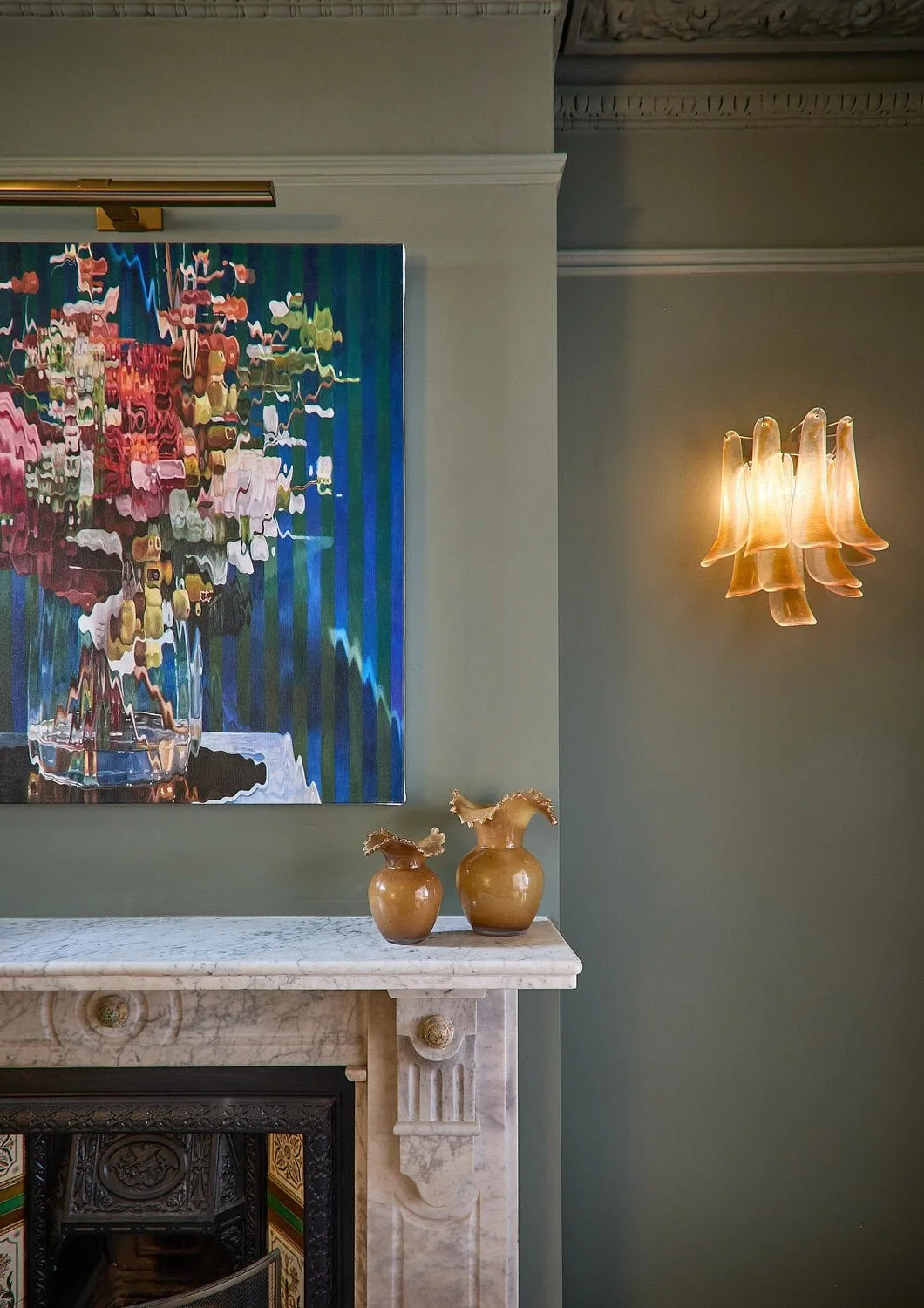 Snug-Painting-Murano-light-Macfarlane-Van-Der-Heul.jpg