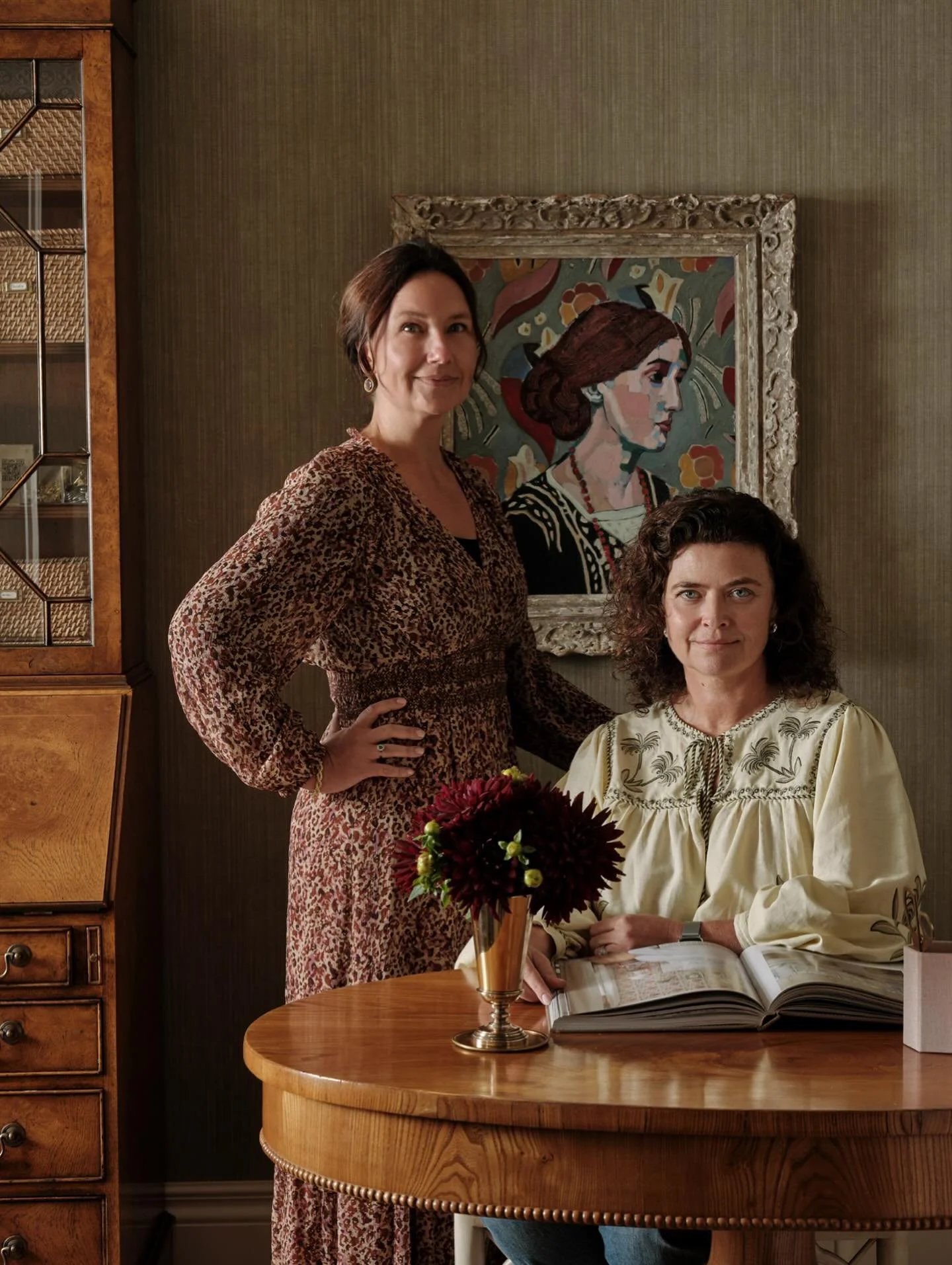 Pleasure to meet you! 

We are Eva and Elizabeth, co-founders of Macfarlane van der Heul. We met whilst studying at @klcschool in 2018 and joined forces in 2021. 

Designing a home can be daunting, but we are as committed to making the process enjoya