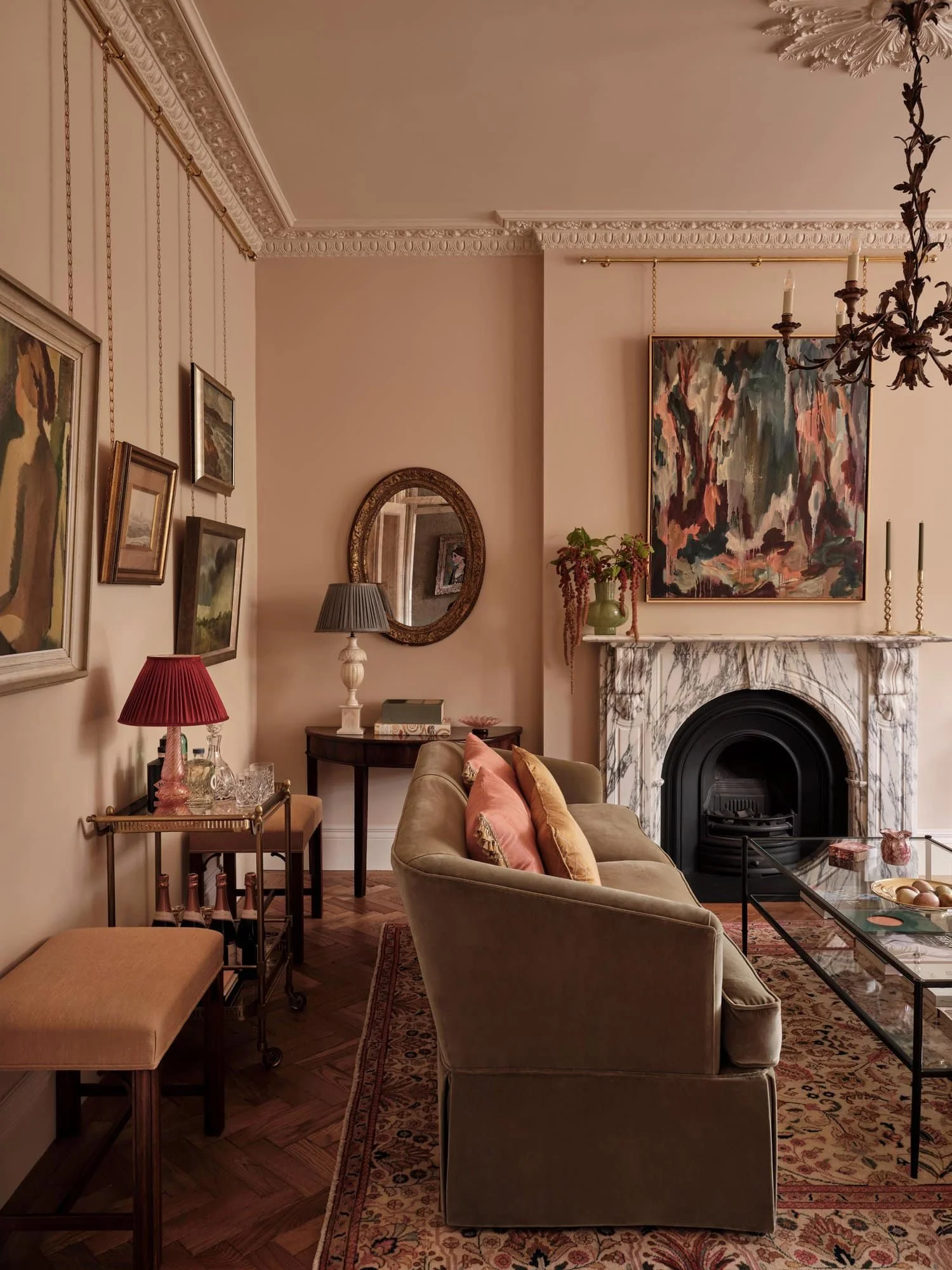 Living-Room-Sofa-Fireplace-Macfarlane-Van-Der-Heul-MvdH.jpg