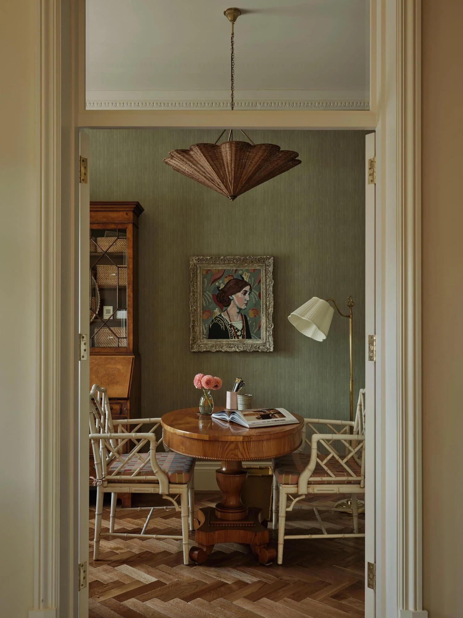 Office-Desk-Chairs-Macfarlane-Van-Der-Heul-MvdH.jpg
