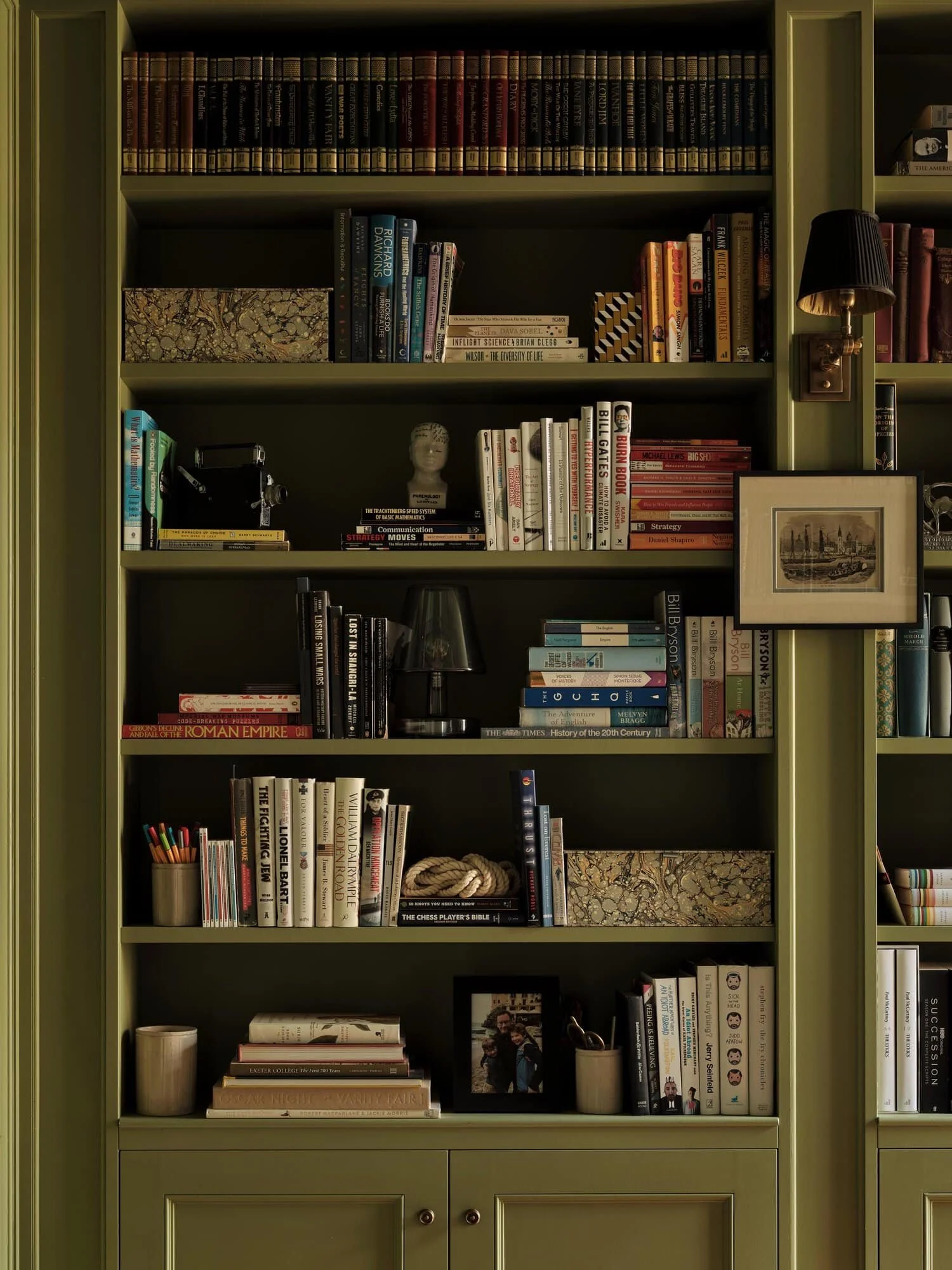 Office-Detail-Bookcase-Macfarlane-Van-Der-Heul-MvdH.jpg