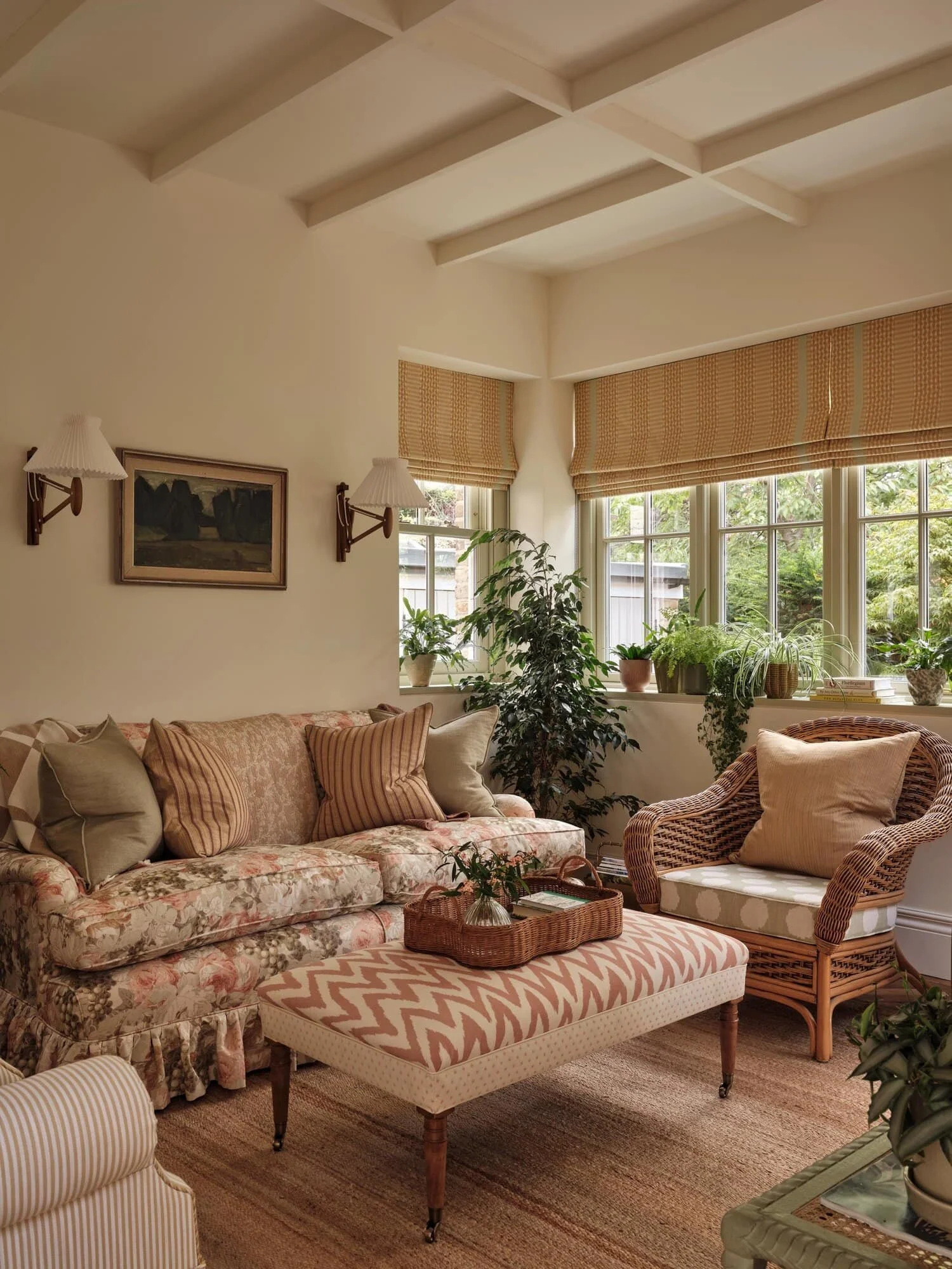 Sun-Room-Sofa-Chair-Ottoman-Macfarlane-Van-Der-Heul-MvdH.jpg