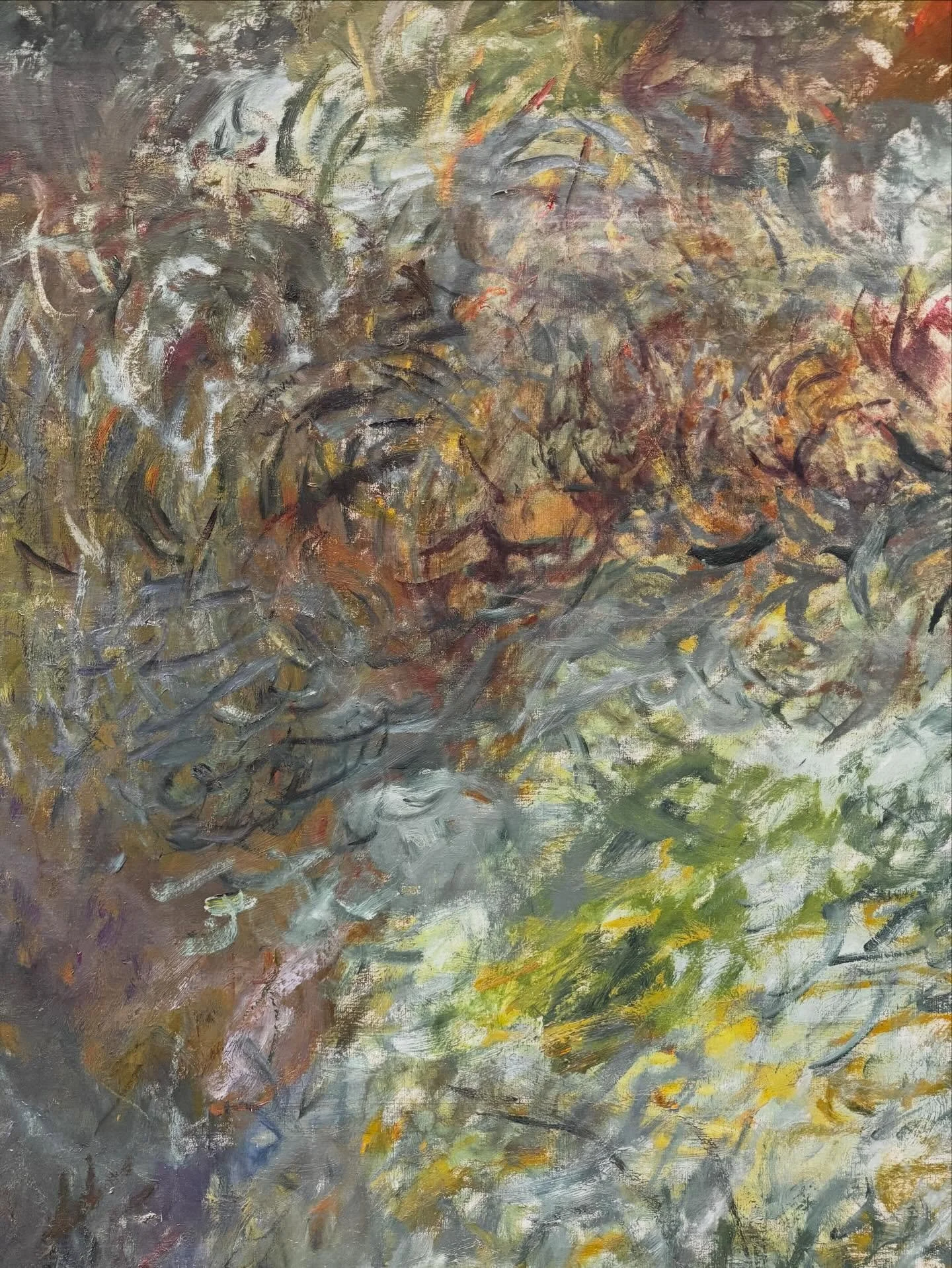 A palette in a picture. 

In Paris, Elizabeth took this detail of Monet's Water Lilies at the Mus&eacute;e de L'Orangerie.  No one does colour better! 

Art never fails to inspire. This has us dreaming up rooms of rust and ochre and olive.

#artandin
