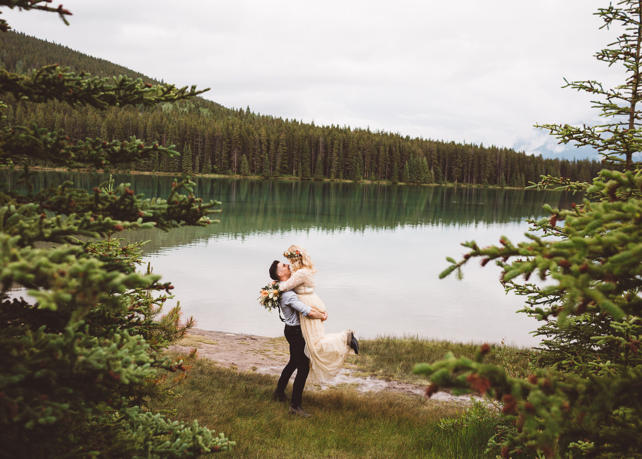 Two-Jack-Lake-Elopement-Wedding-Photography-123.jpg
