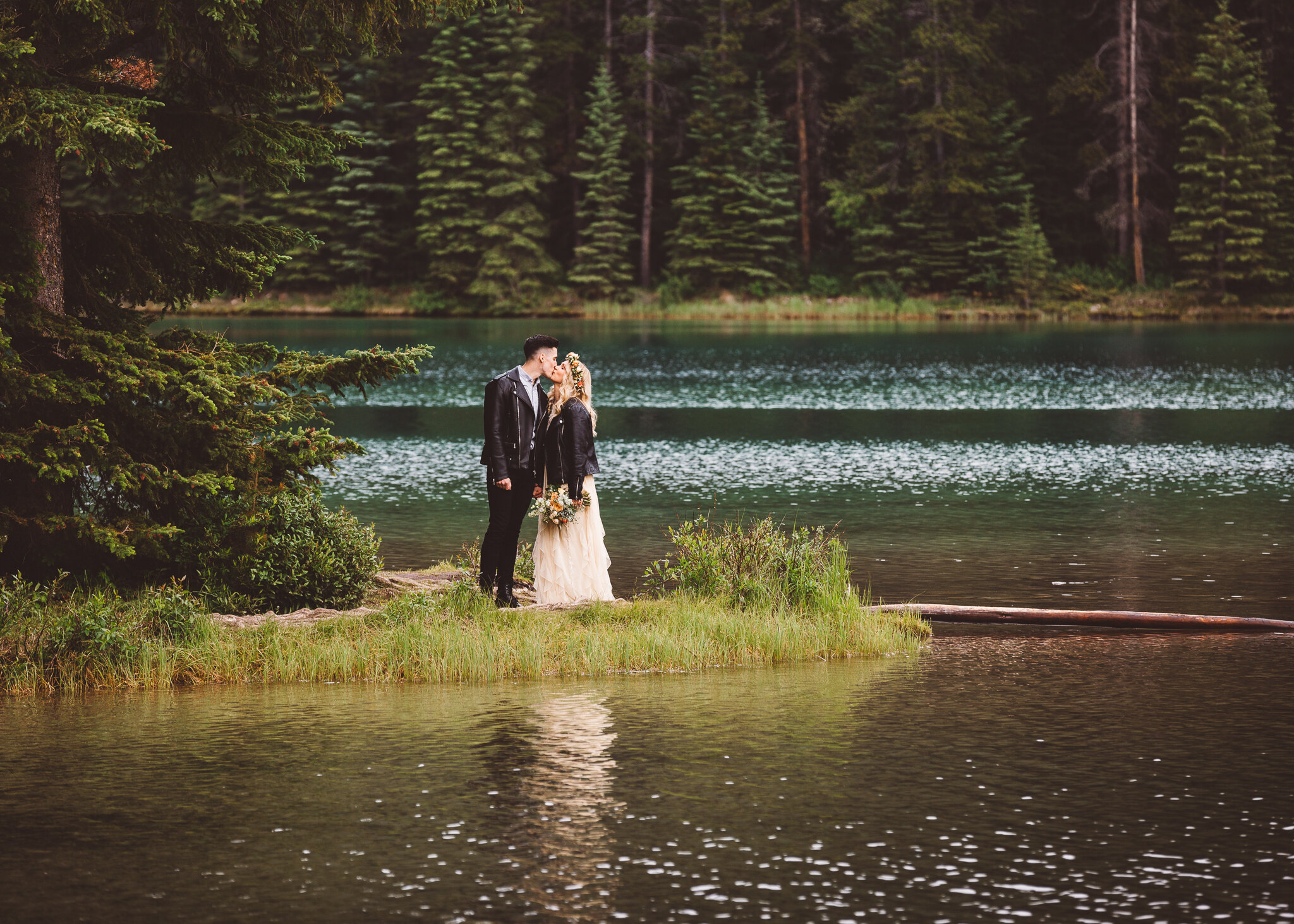 Two-Jack-Lake-Elopement-Wedding-Photography-136.jpg