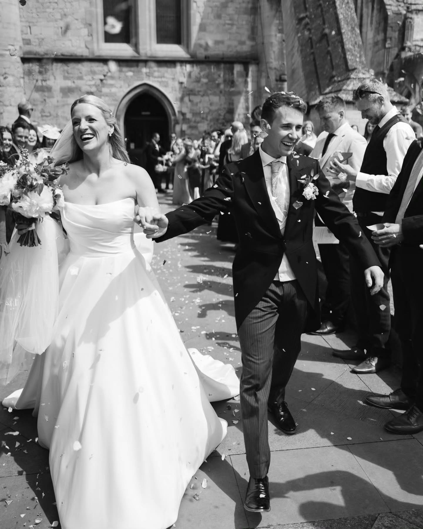 As always, a few more. More the merrier, I say! ⚡️

@bankinghallpershore
@angelhotelpershore
@enchanted_florist_worcs
@rachelelizabethillustration
@softglambyrose
@cotswoldbridalandcolour
@abigailjonesmedia
@debonair_cheltenham
@tentariouk

#cotswold