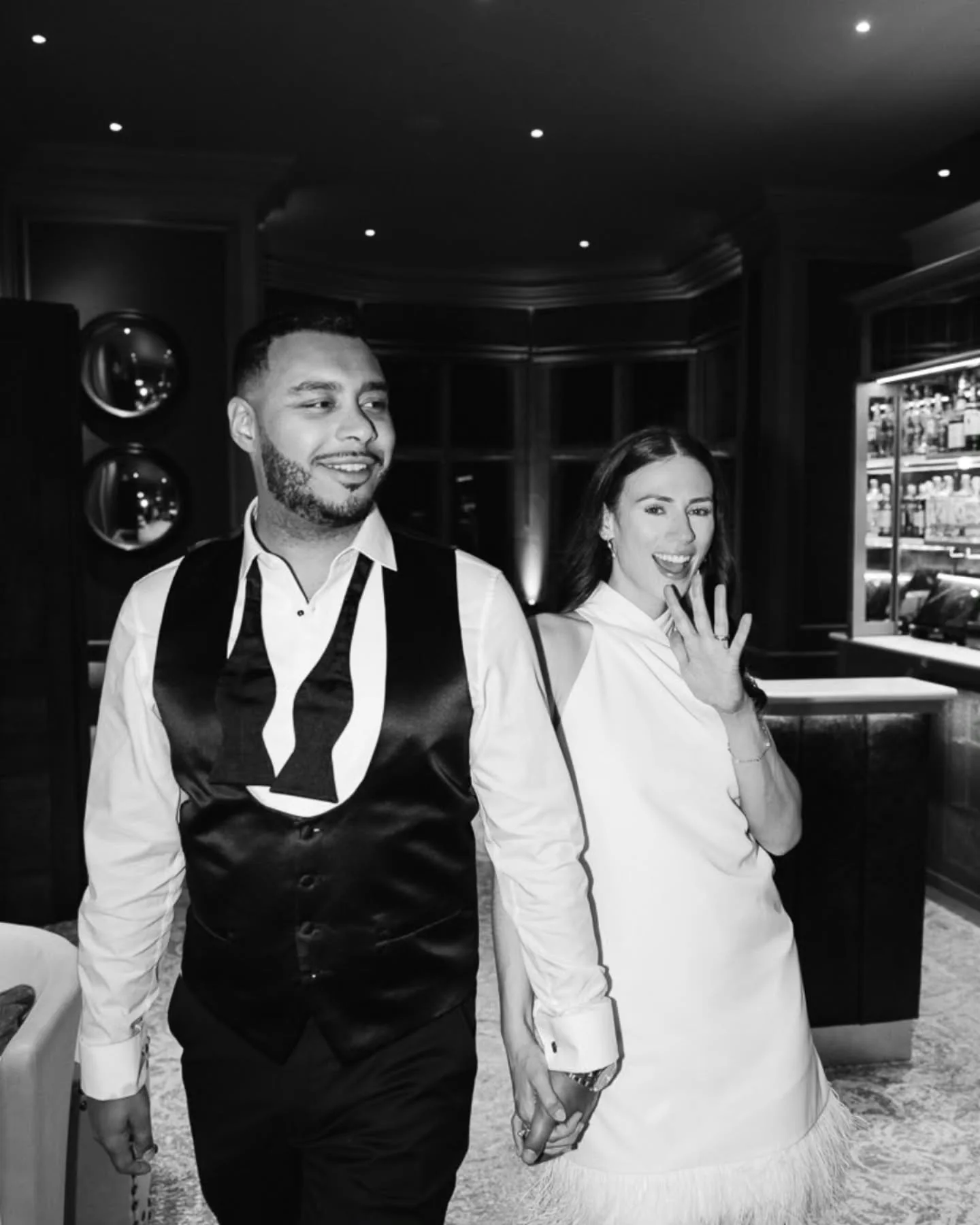 A few more of this gorgeous pair 🖤

I'm an oversharer, what can I say.

@holliecarlinphotography
@horwoodhouse 
@whataliceworebridal 
@mintvelvet @byrotation
@freckledpetalflowers 
@charlottefountain.hair 
@beautybycolby_ 
@soapjarproductions 

#bla