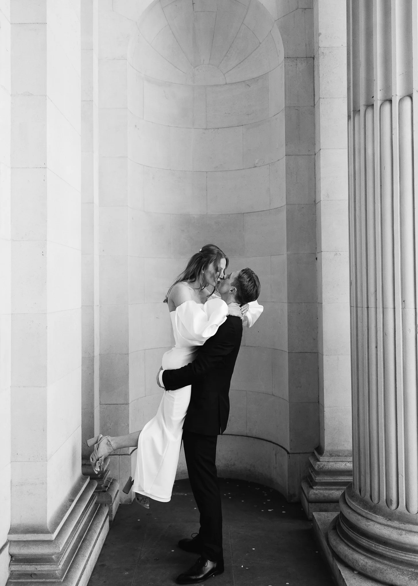 Modern Relaxed Marylebone Italian Greyhound Wedding-73.jpg