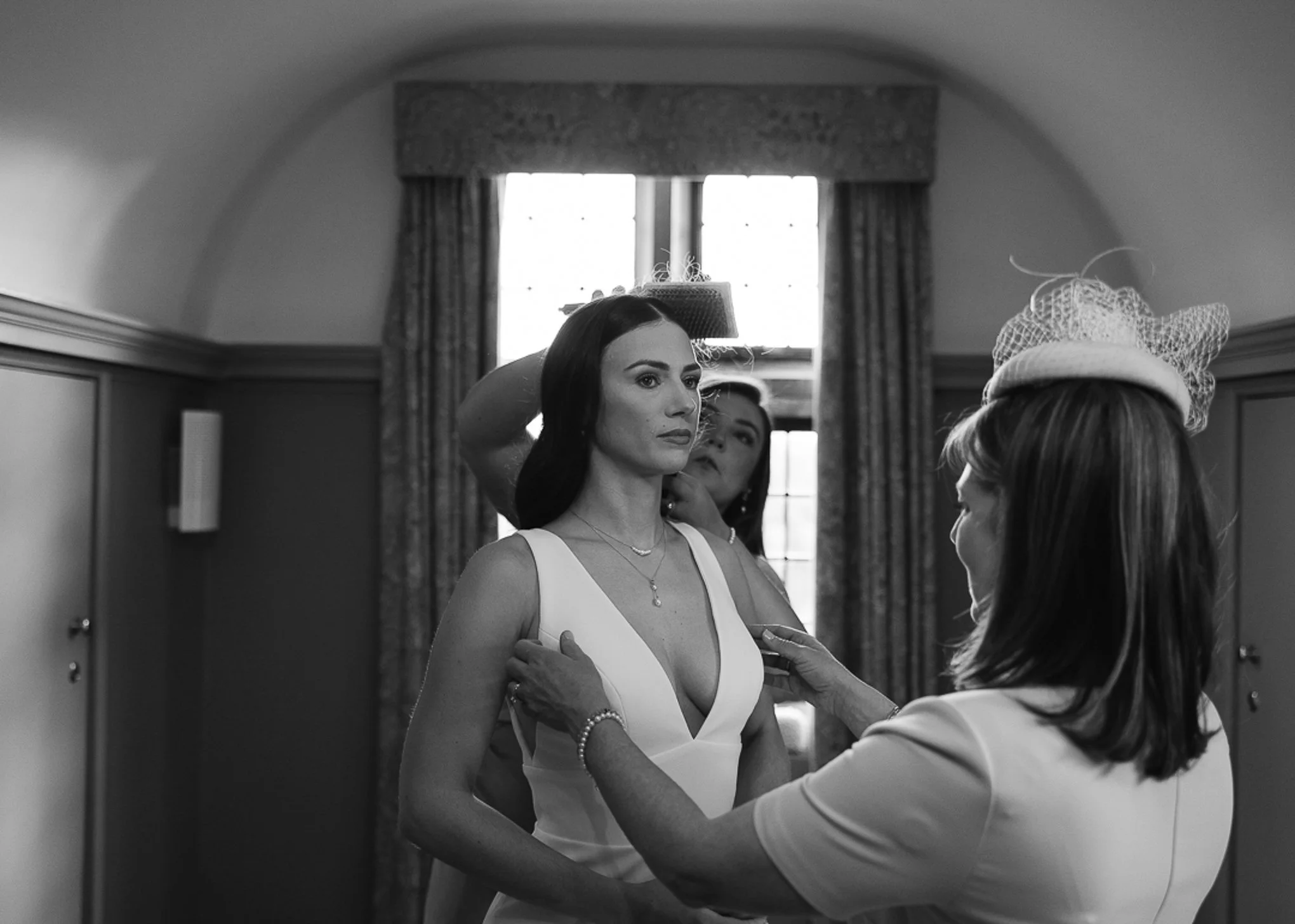 Elegant black tie Horwood House Wedding Milton Keynes-15.jpg