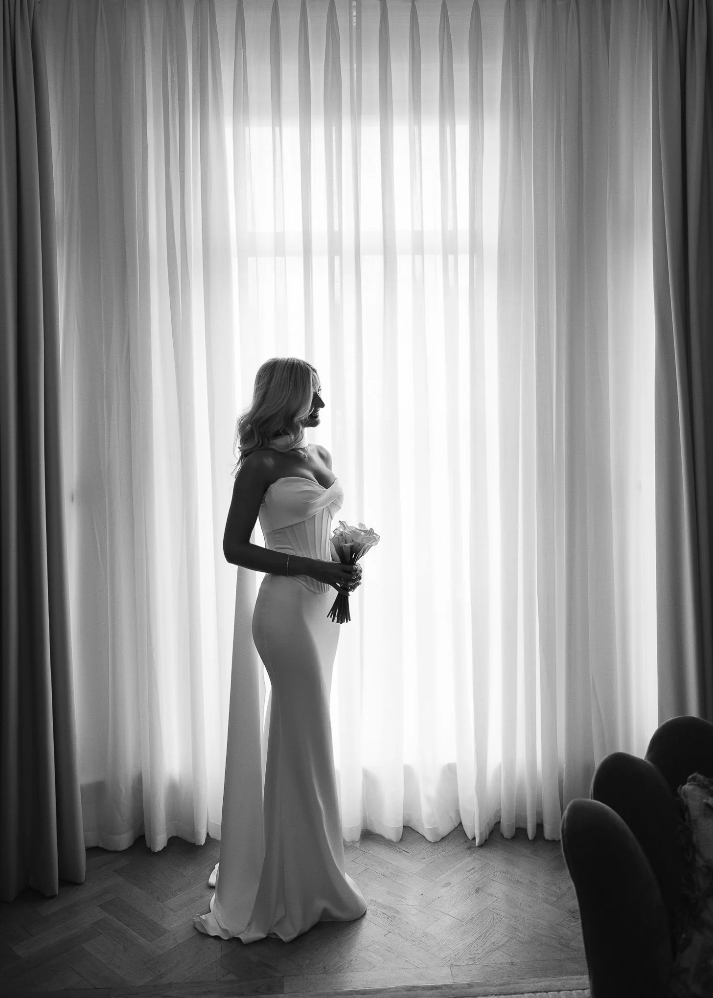 Elegant modern intimate Chelsea Town Hall Ivy Garden Wedding Photography-8.jpg